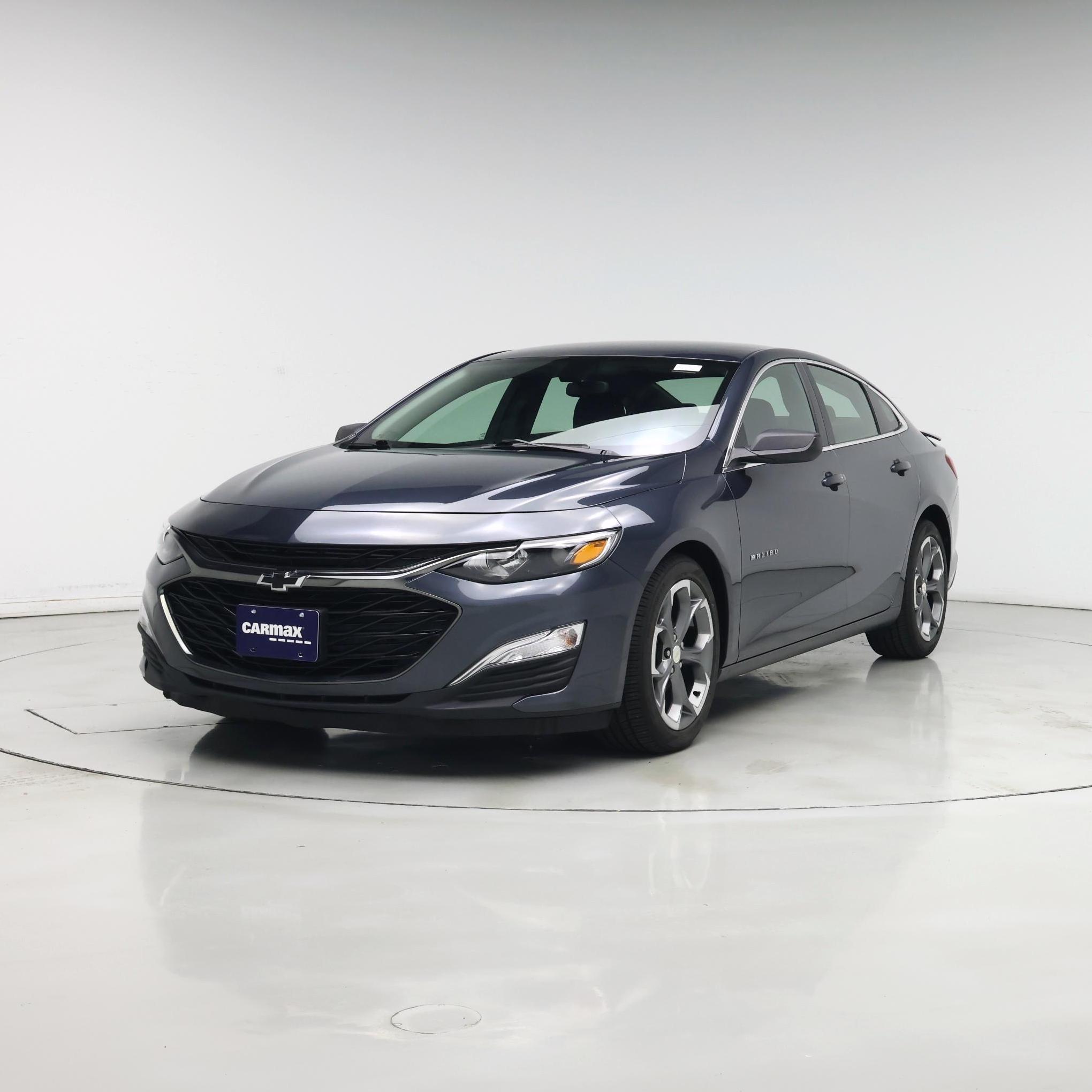 Thumbnail: 2019 Chevrolet Malibu - 4