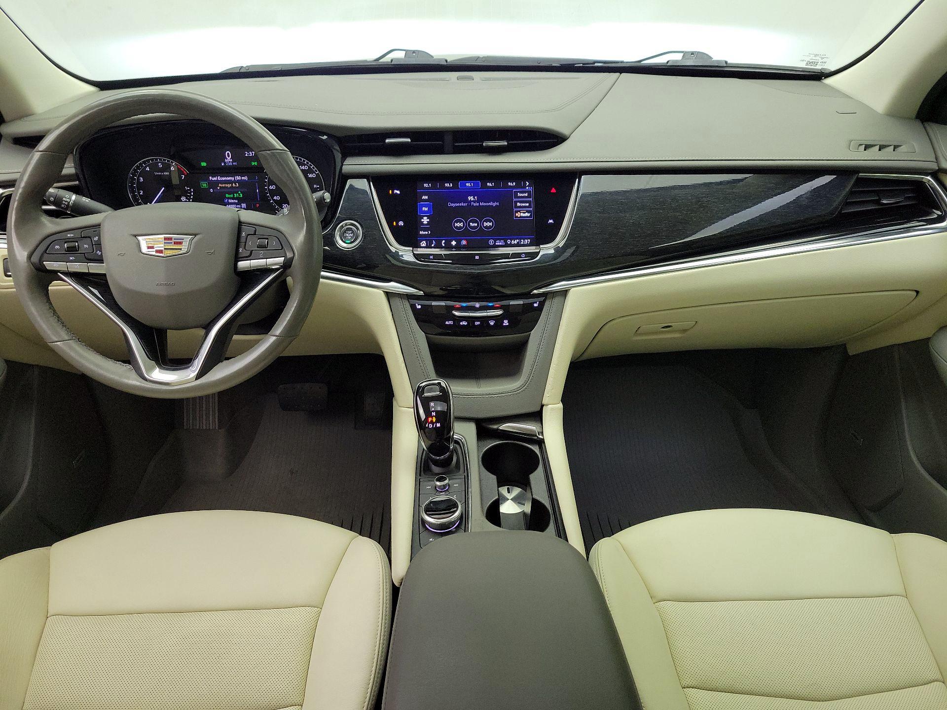 Thumbnail: 2020 Cadillac XT6 - 9