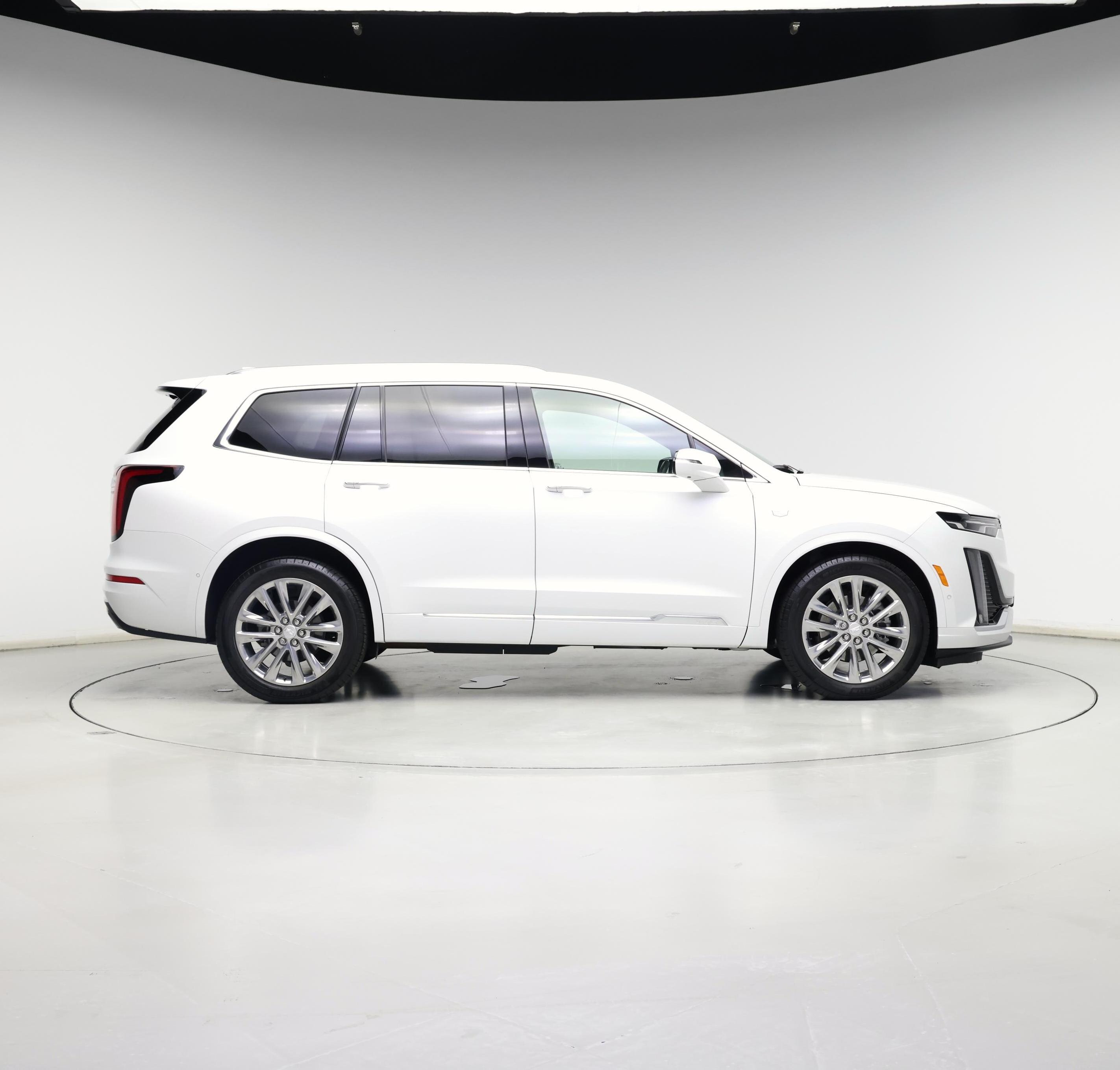 Thumbnail: 2023 Cadillac XT6 - 7