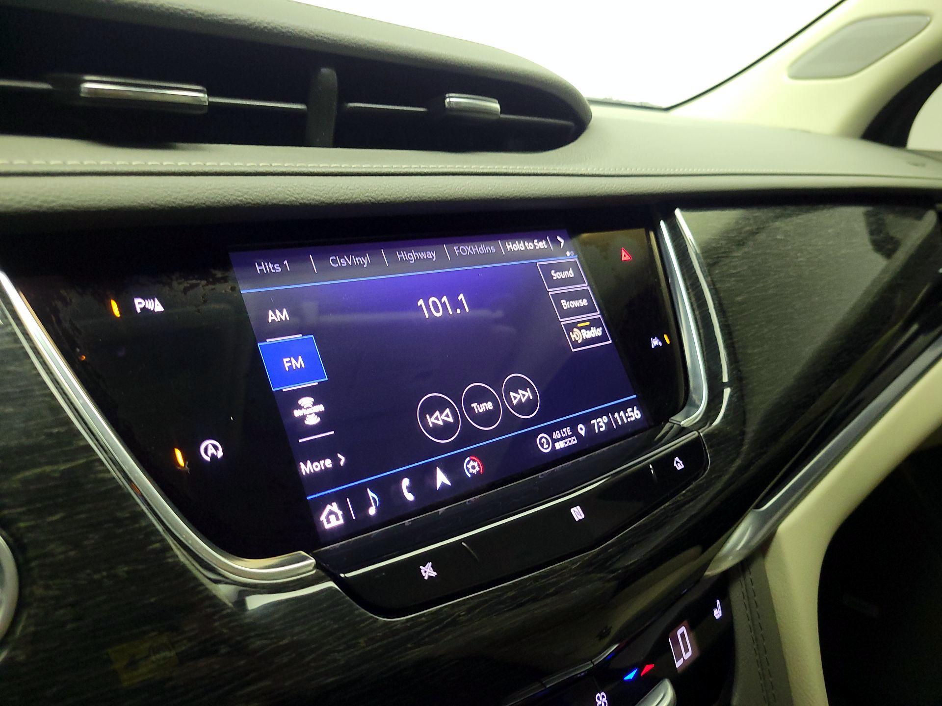 Thumbnail: 2021 Cadillac XT6 - 16