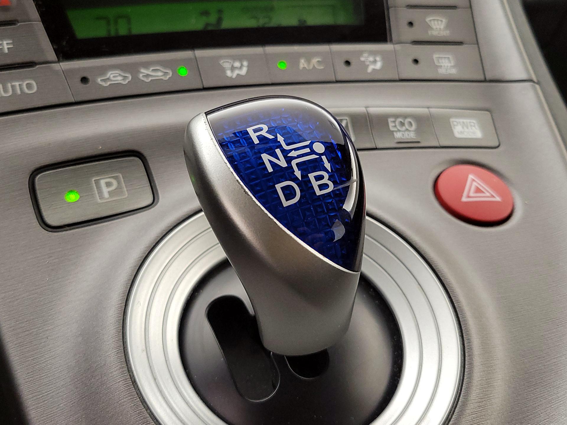 Thumbnail: 2014 Toyota Prius - 17