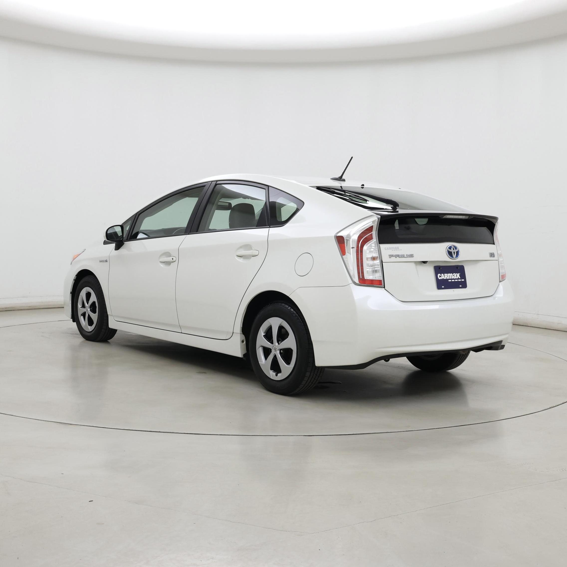 Thumbnail: 2014 Toyota Prius - 2