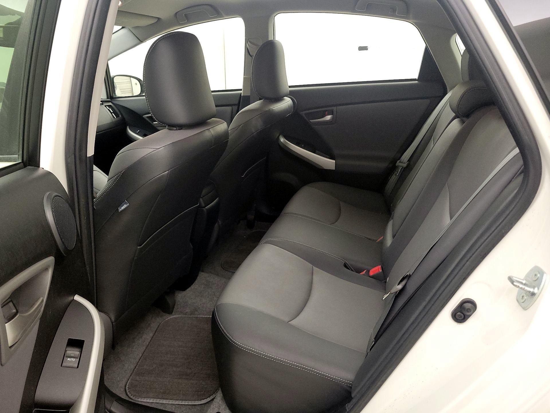 Thumbnail: 2014 Toyota Prius - 19