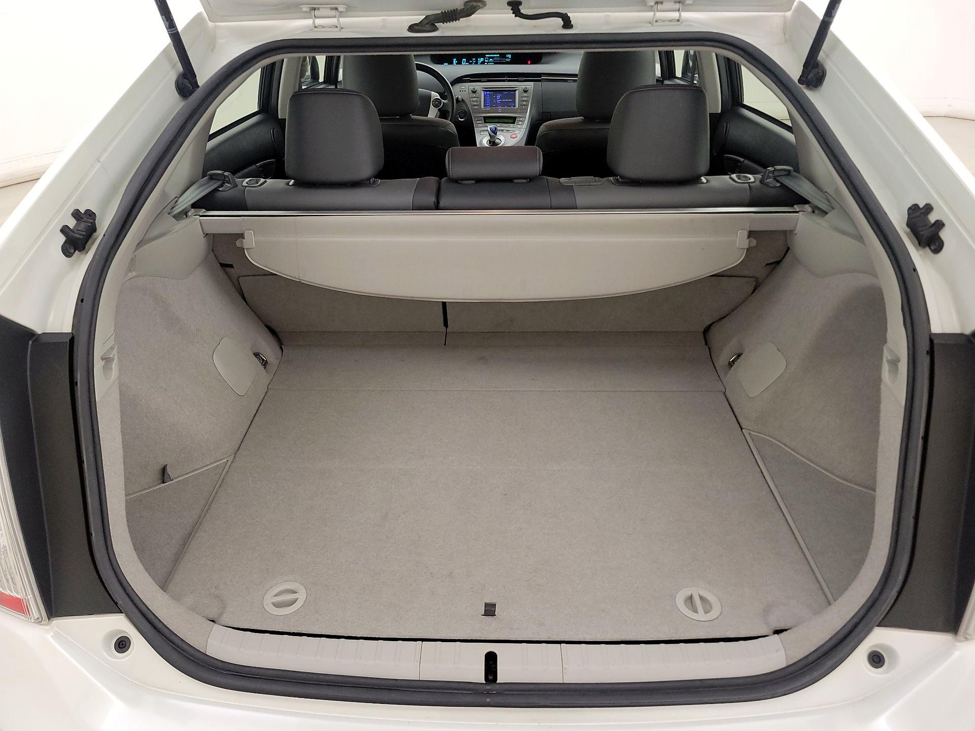 Thumbnail: 2014 Toyota Prius - 20