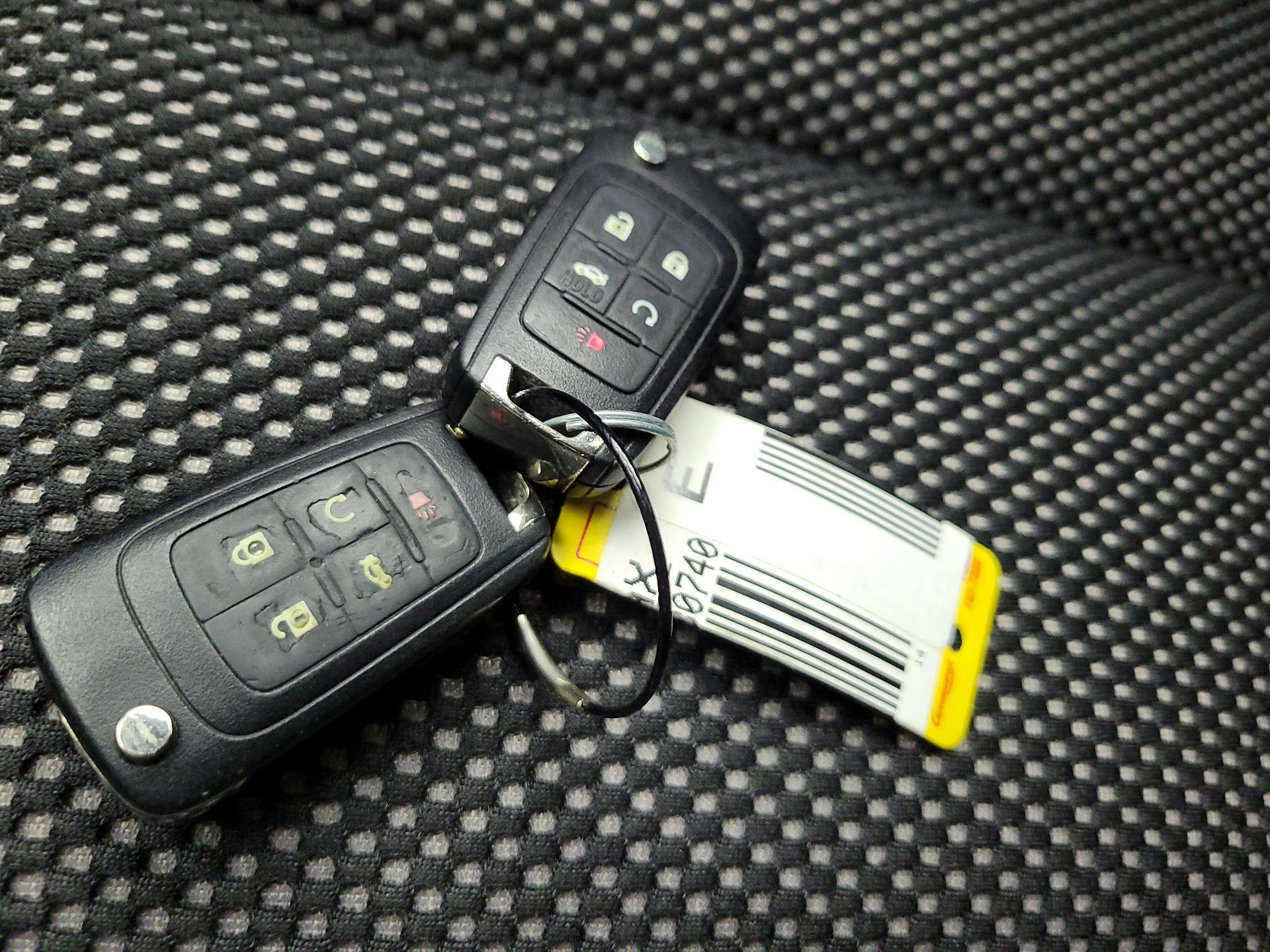 Thumbnail: 2014 Chevrolet Equinox - 20