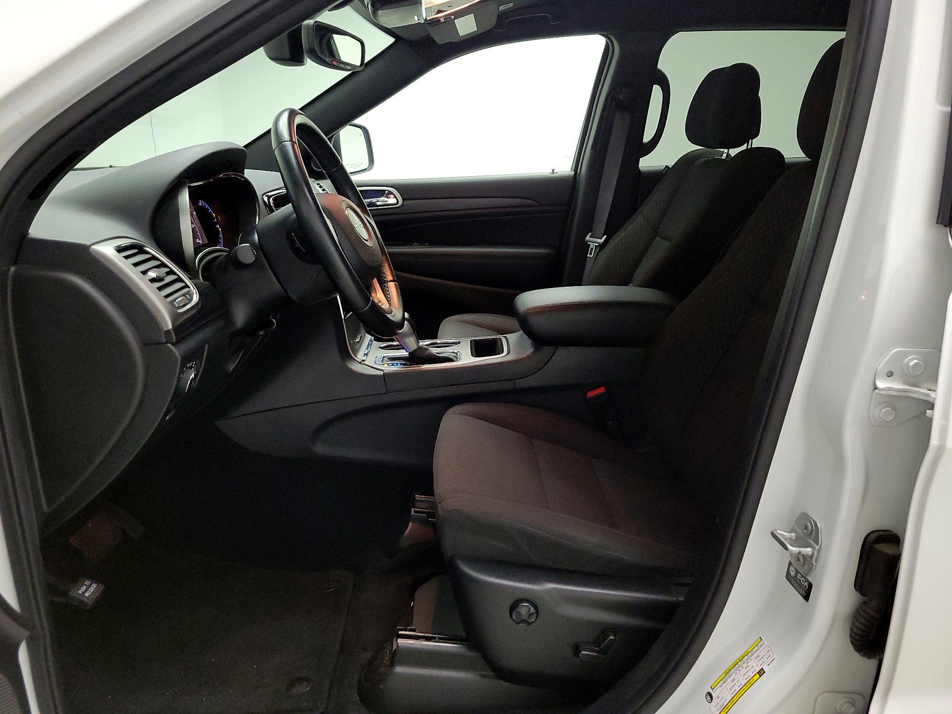 Thumbnail: 2022 Jeep Grand Cherokee - 11