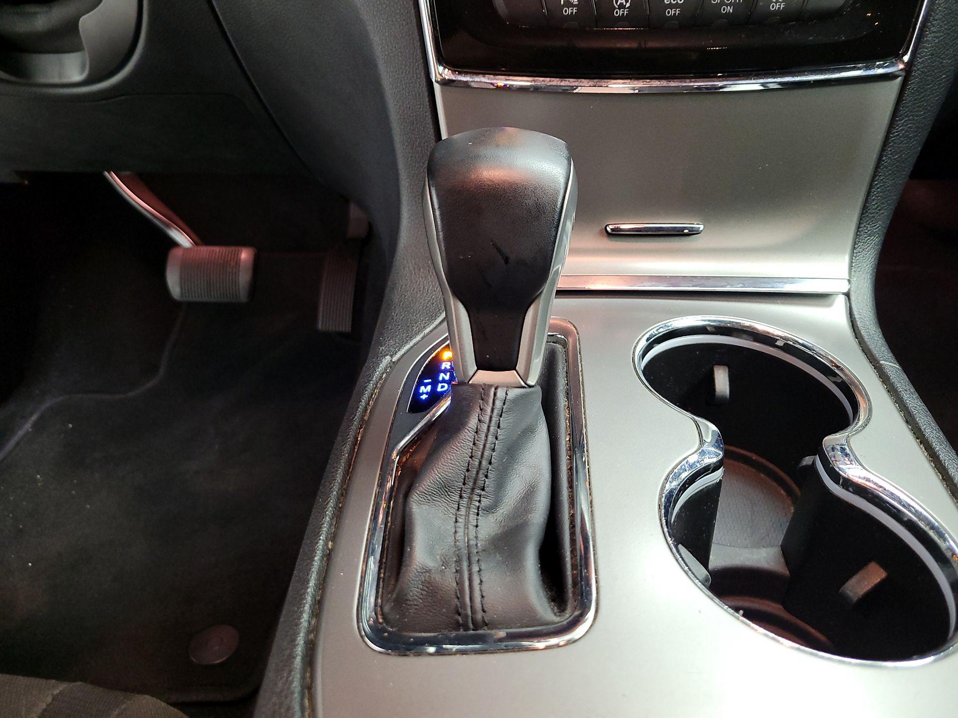 Thumbnail: 2022 Jeep Grand Cherokee - 18