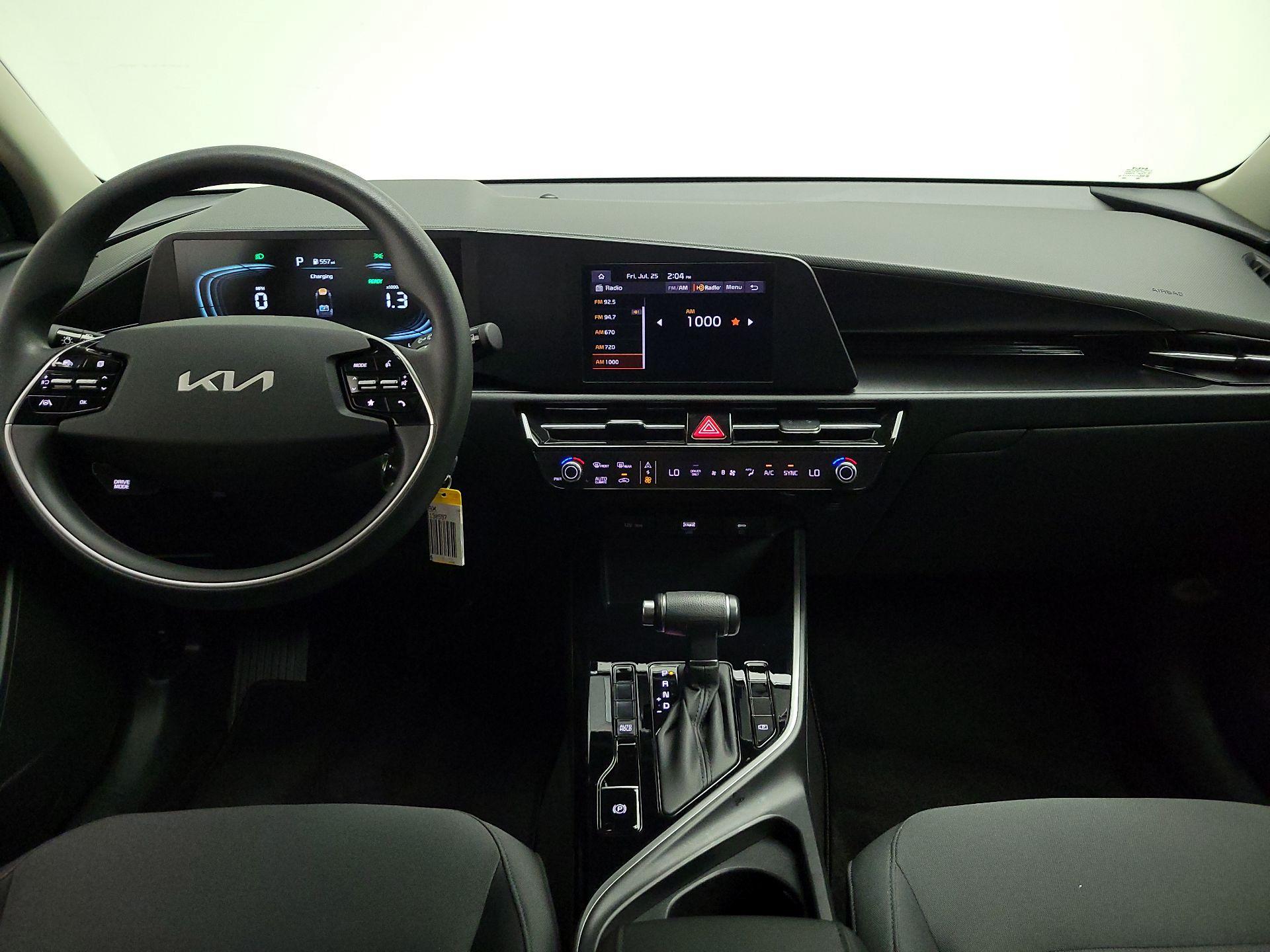 Thumbnail: 2024 Kia Niro - 9