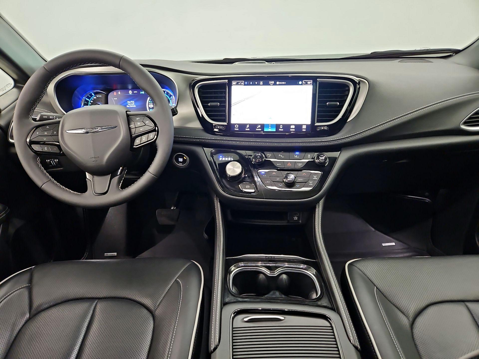 Thumbnail: 2024 Chrysler Pacifica - 9