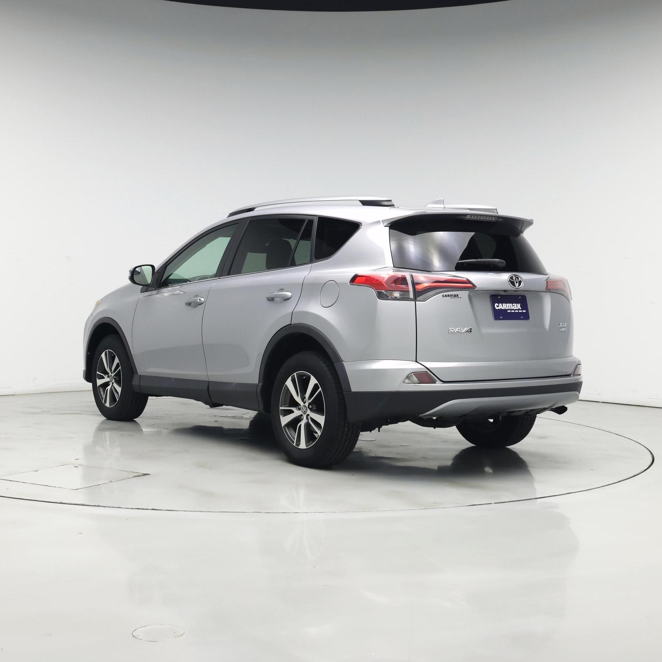 Thumbnail: 2017 Toyota RAV4 - 2