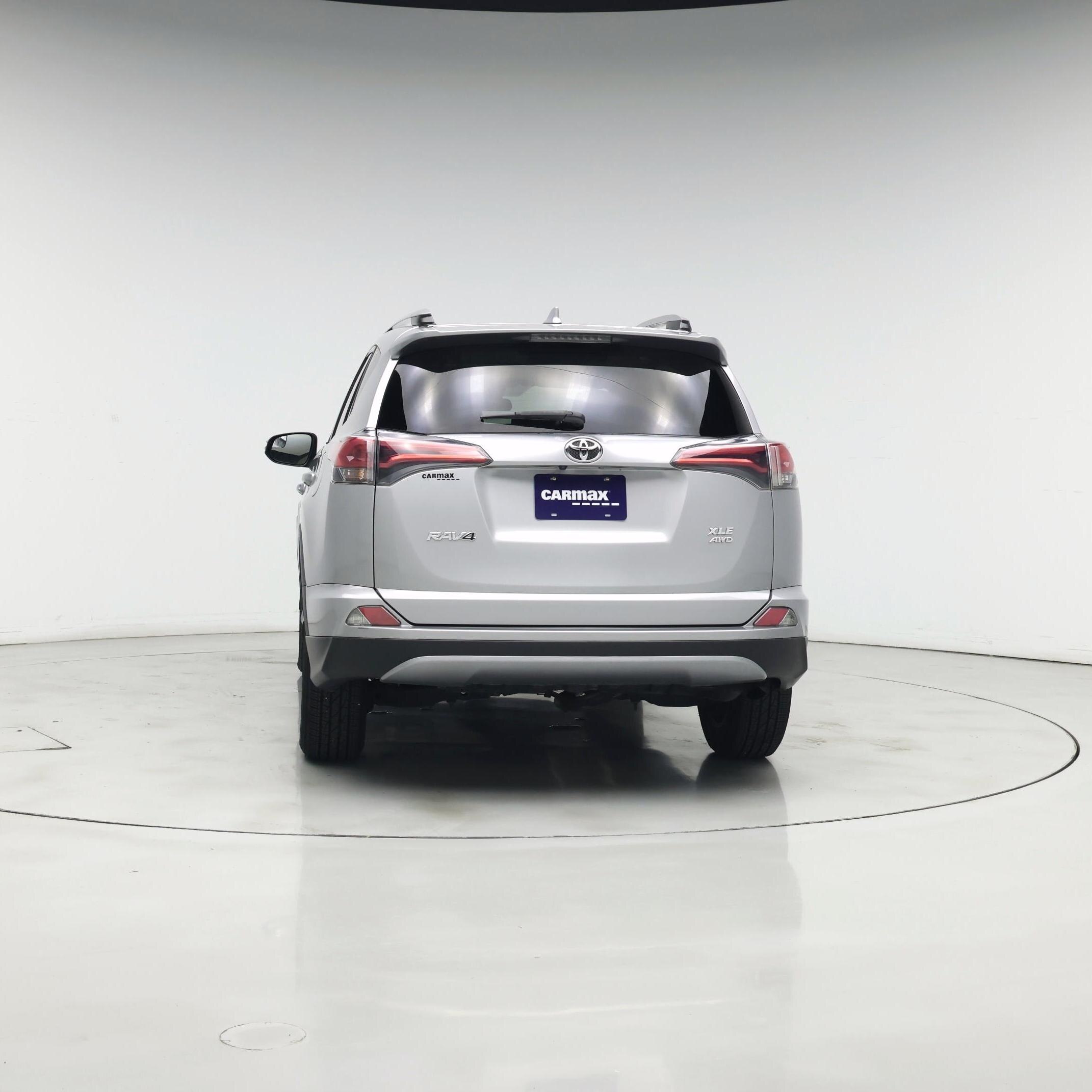 Thumbnail: 2017 Toyota RAV4 - 6