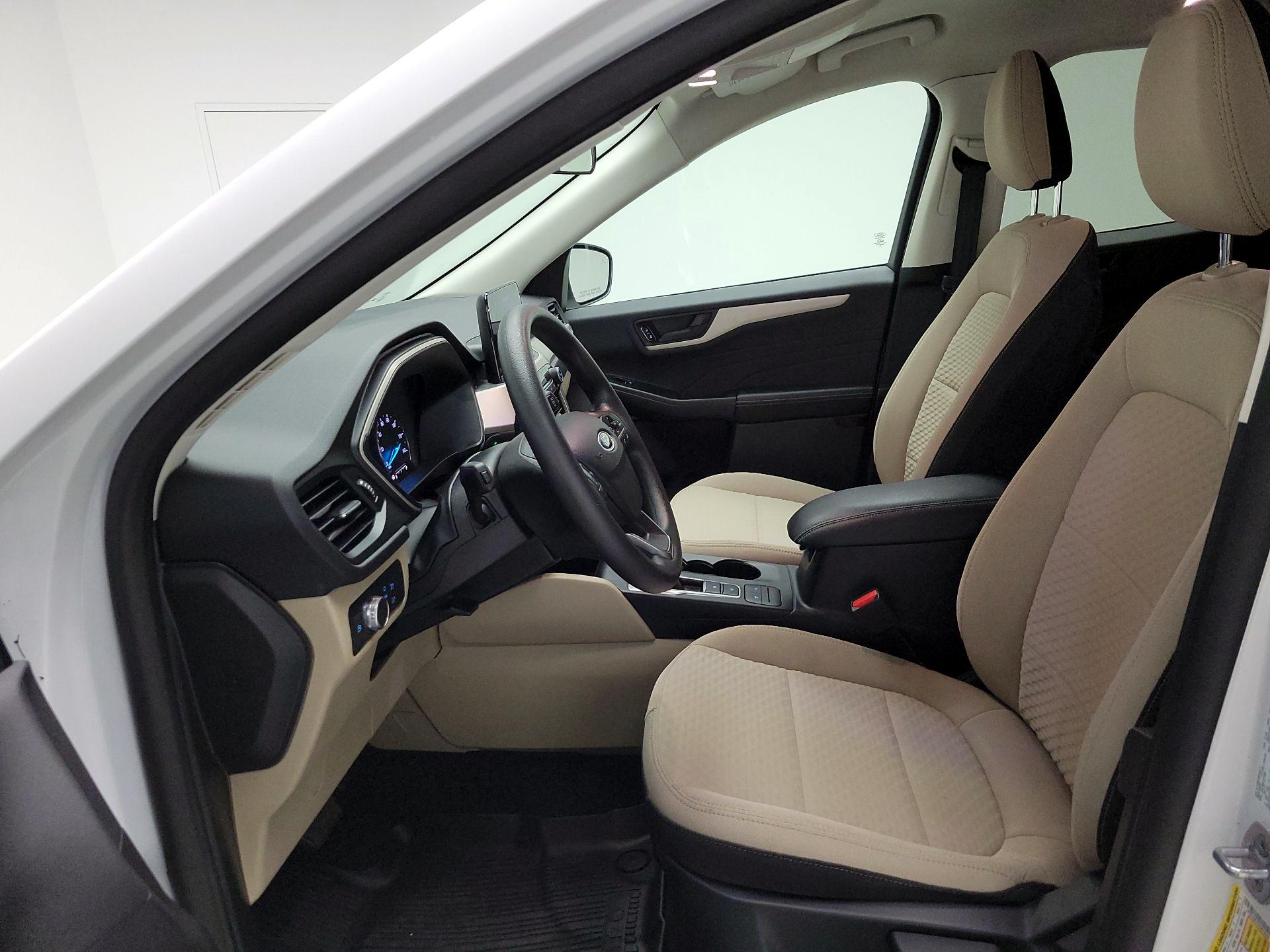 Thumbnail: 2022 Ford Escape - 11