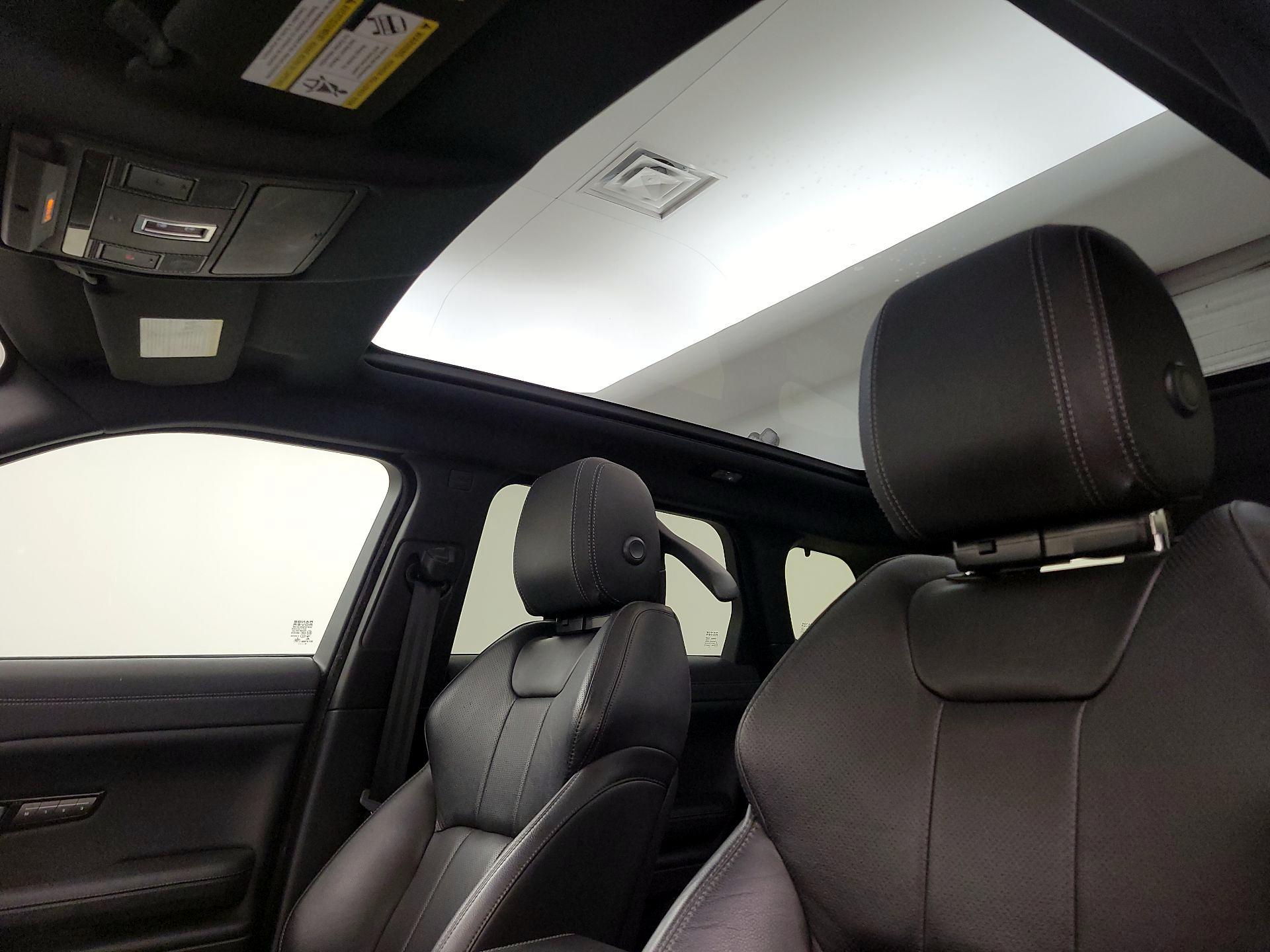 Thumbnail: 2019 Land Rover Range Rover Evoque - 20
