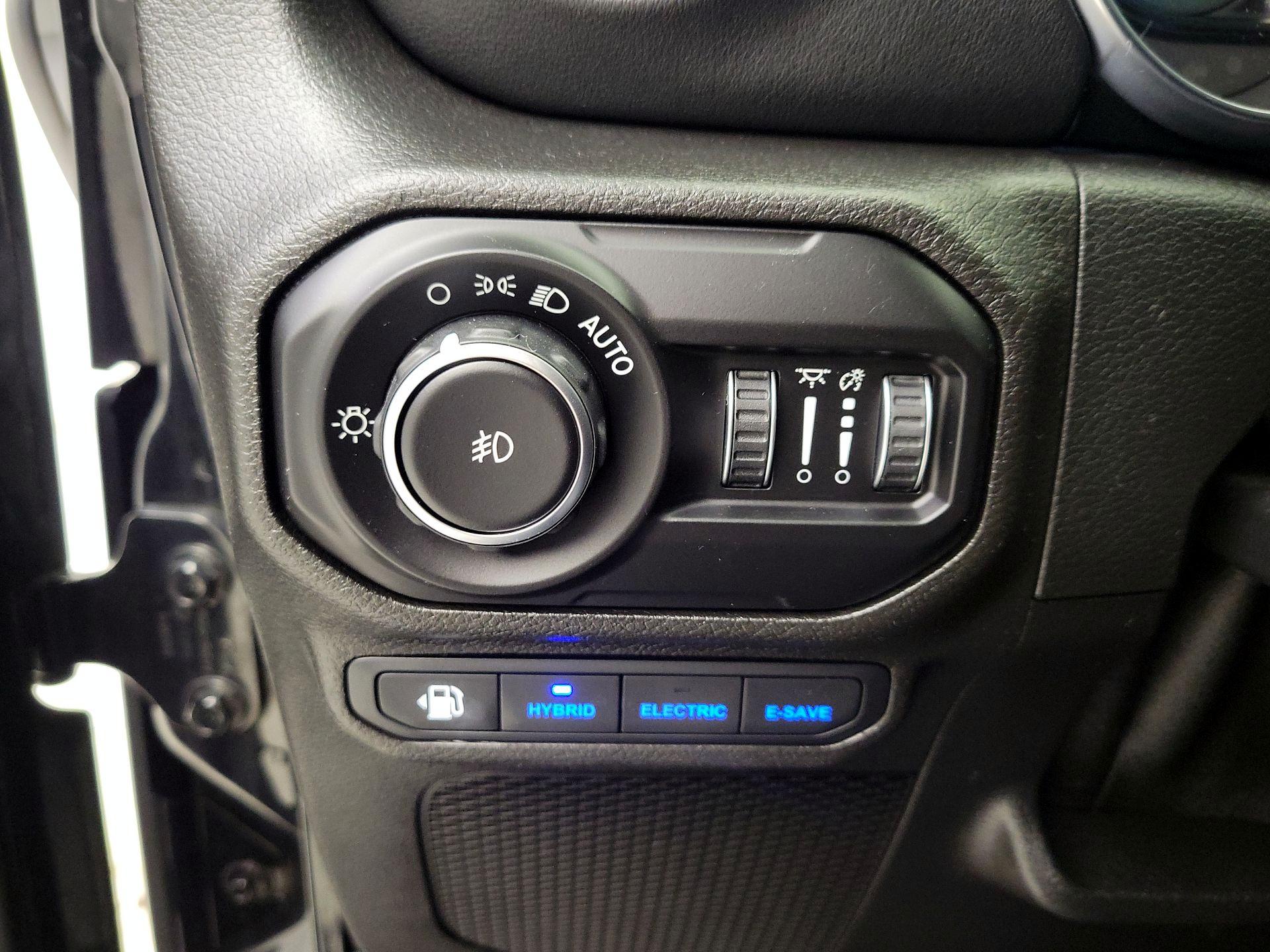 Thumbnail: 2021 Jeep Wrangler - 13