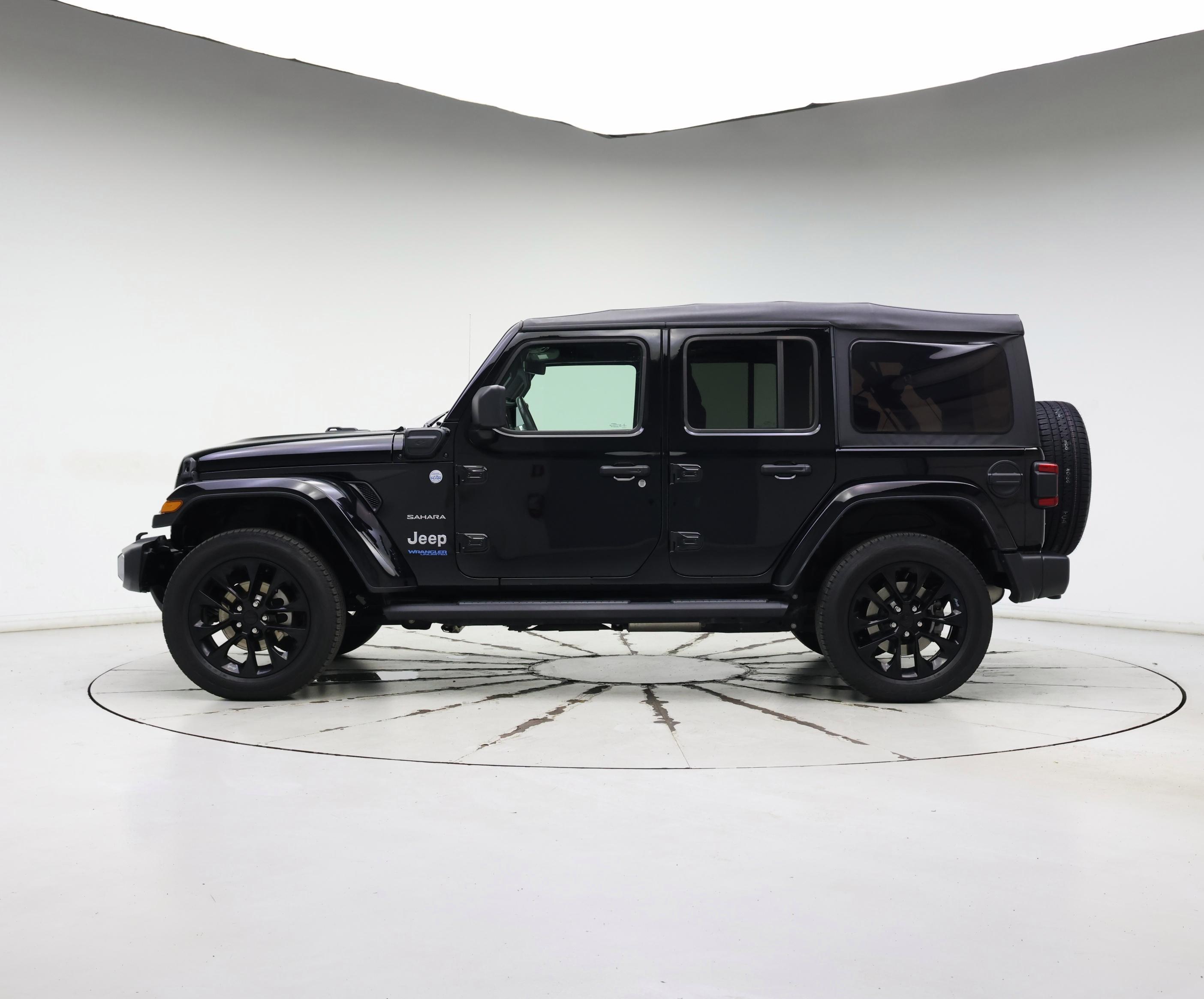 Thumbnail: 2021 Jeep Wrangler - 3