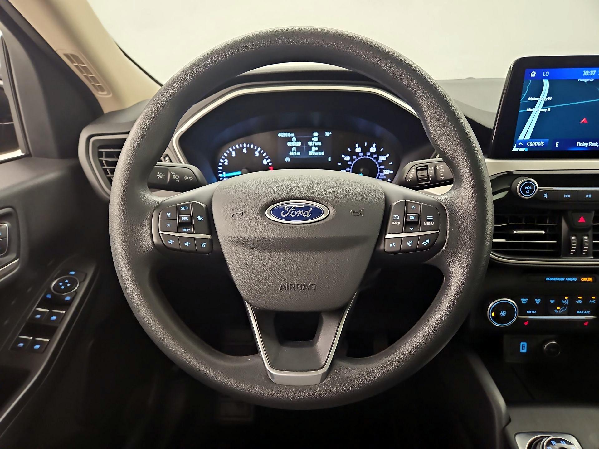 Thumbnail: 2020 Ford Escape - 10
