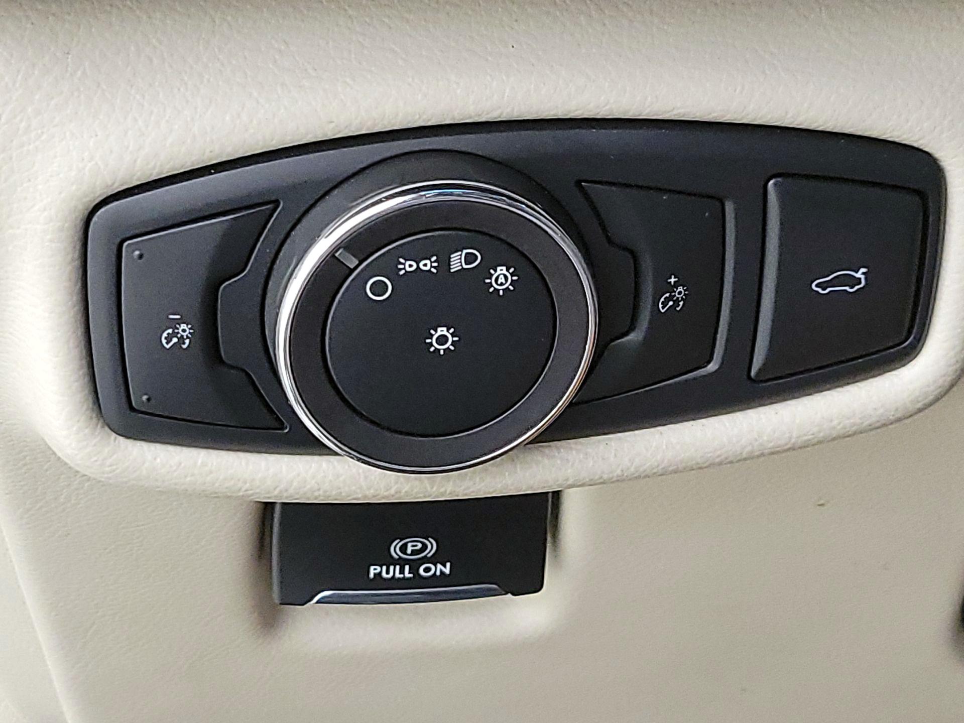 Thumbnail: 2018 Lincoln MKZ - 13
