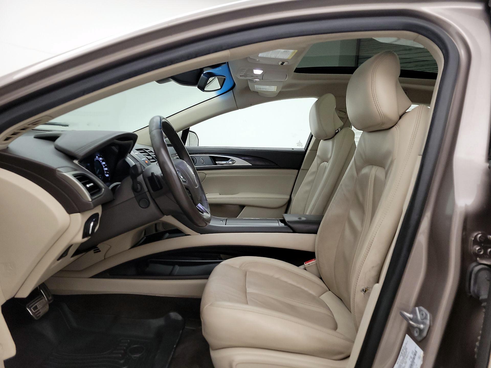 Thumbnail: 2018 Lincoln MKZ - 20