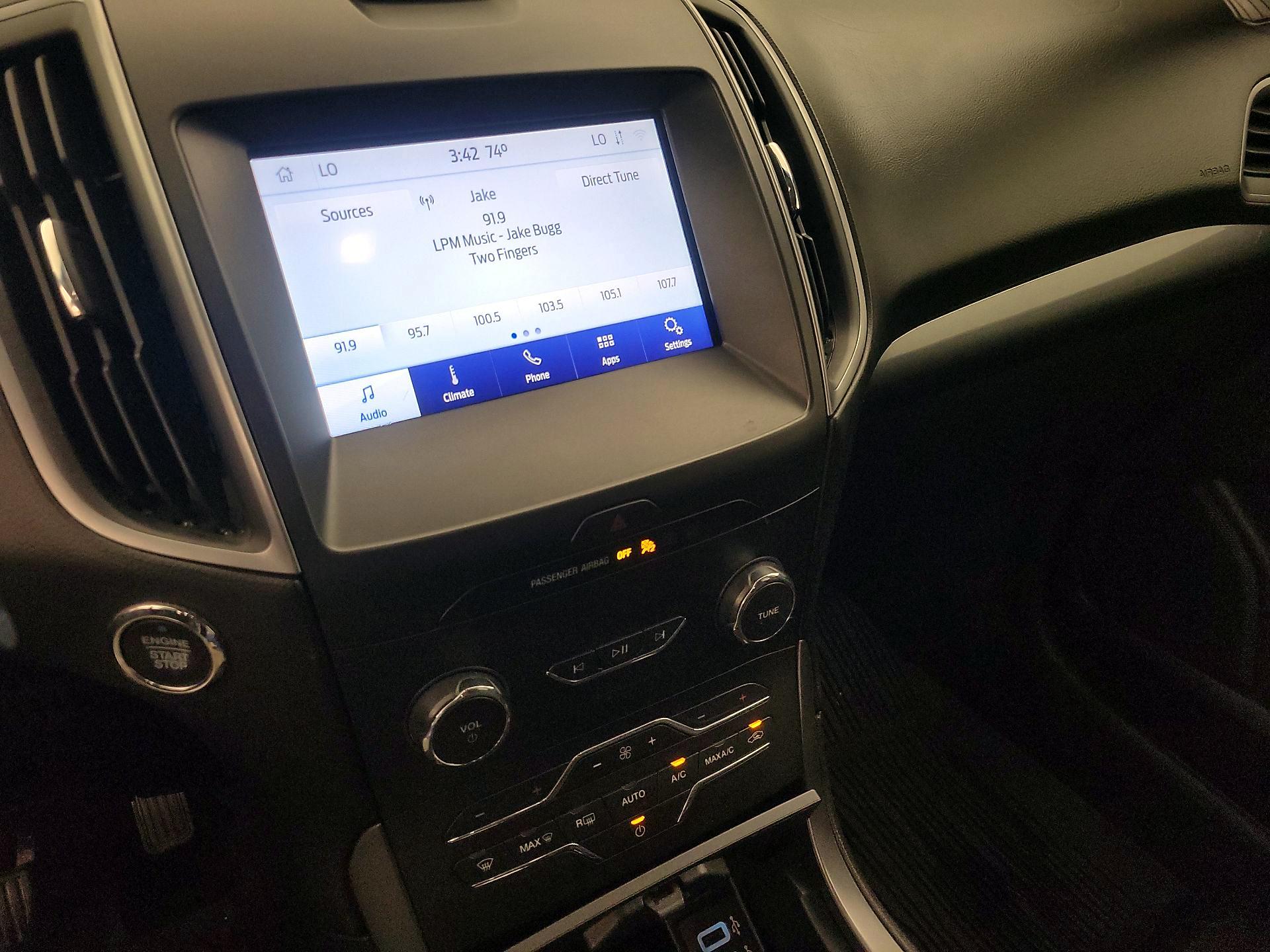 Thumbnail: 2020 Ford Edge - 13