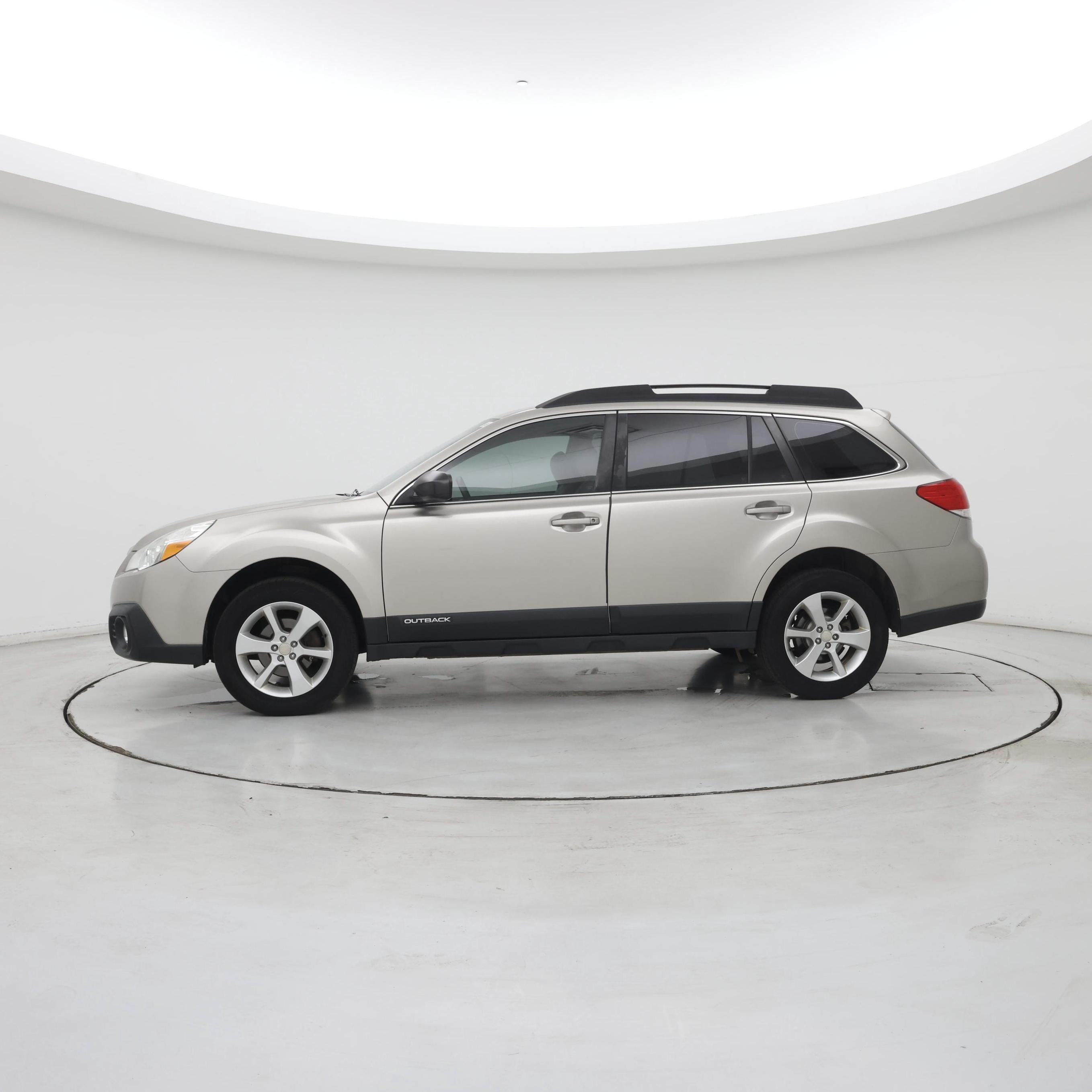 Thumbnail: 2014 Subaru Outback - 3