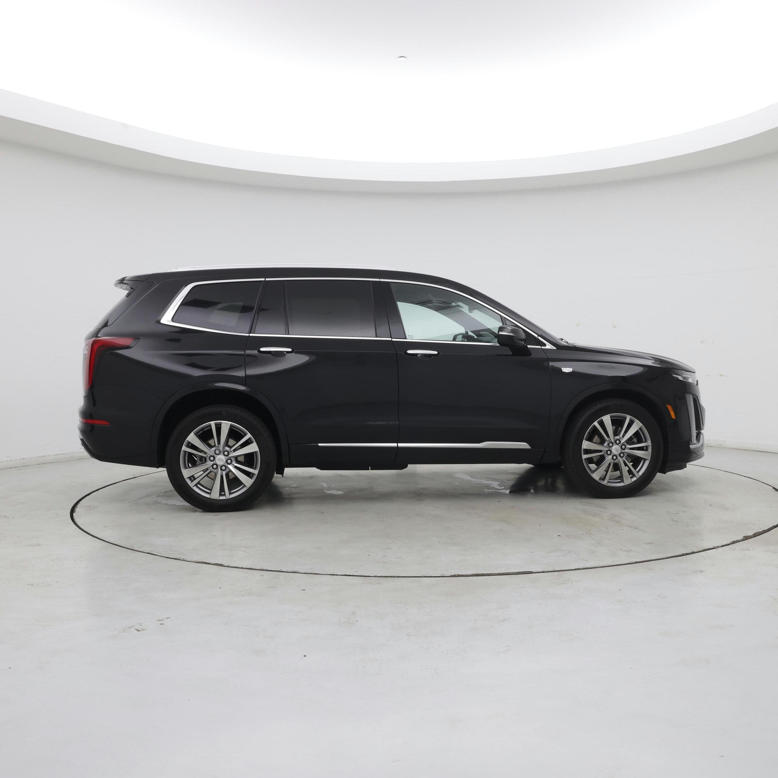 Thumbnail: 2023 Cadillac XT6 - 7
