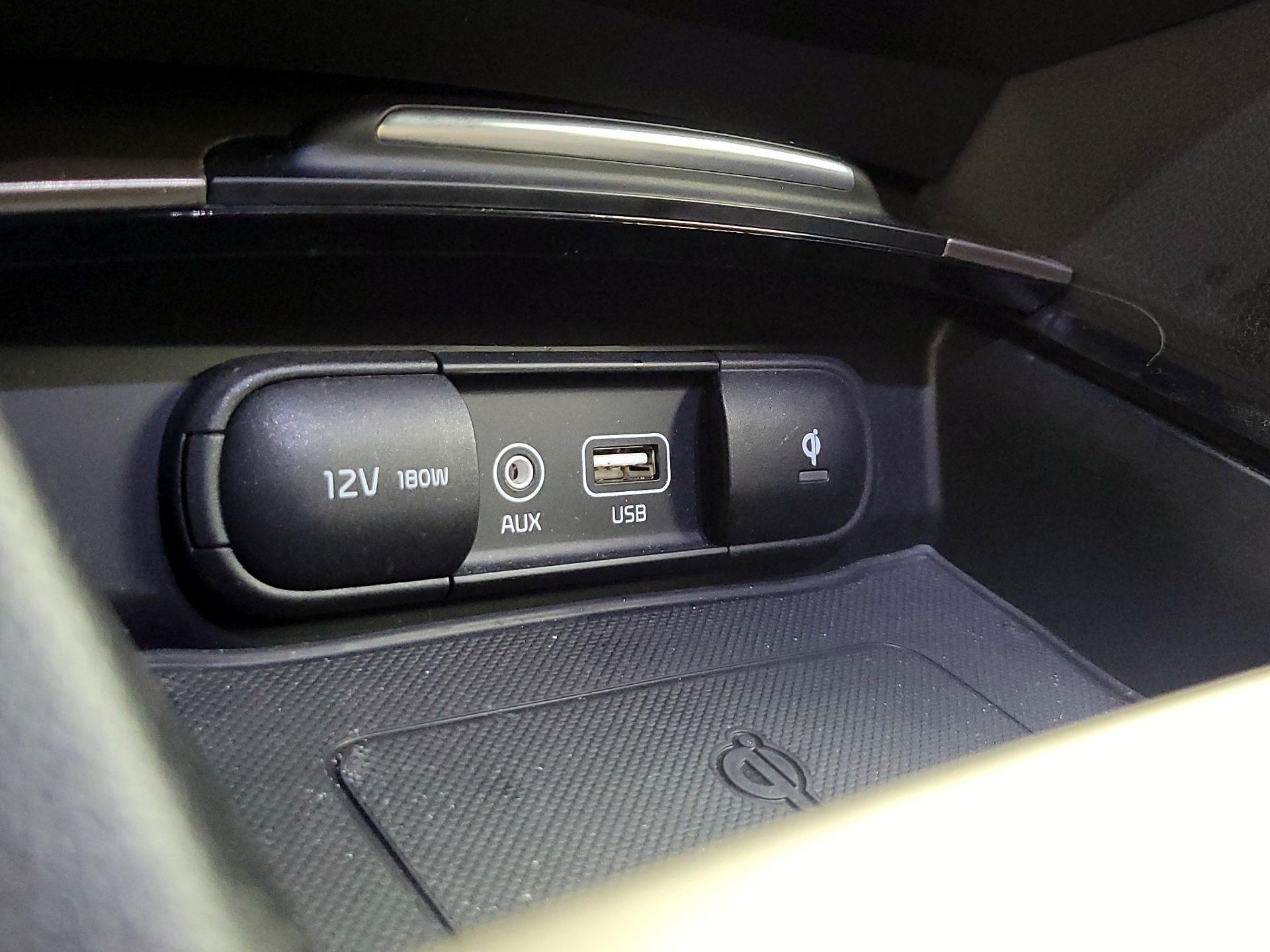 Thumbnail: 2016 Kia Optima - 19