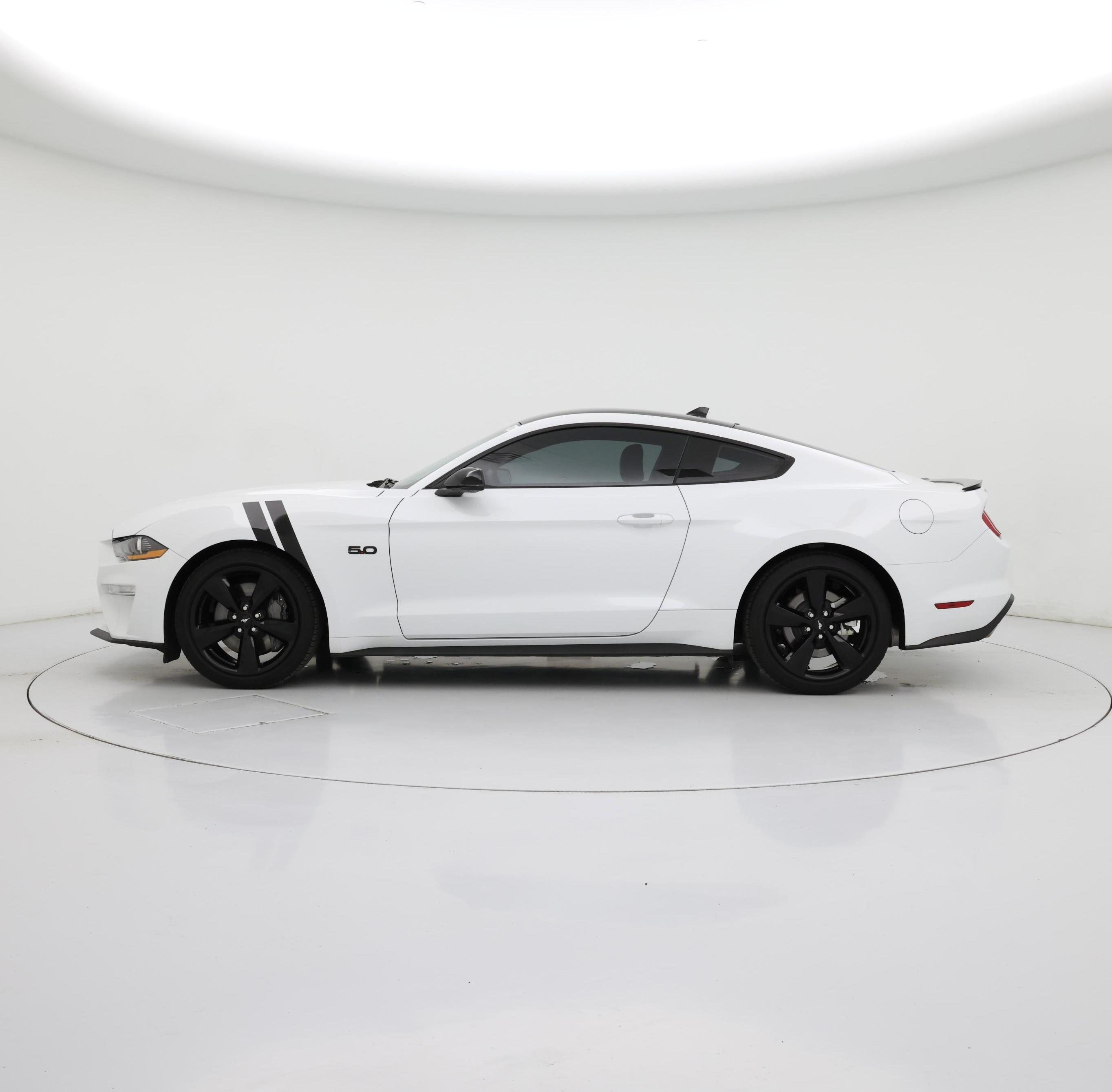 Thumbnail: 2021 Ford Mustang - 3