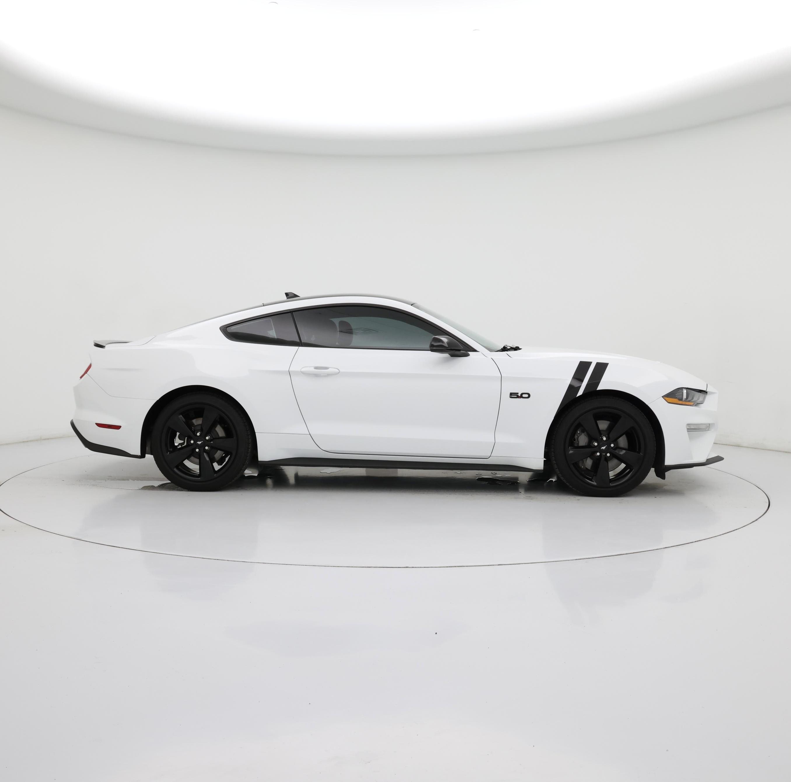 Thumbnail: 2021 Ford Mustang - 7