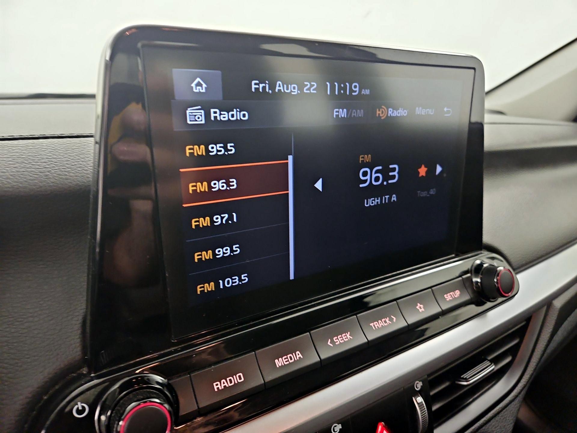 Thumbnail: 2023 Kia Forte - 15