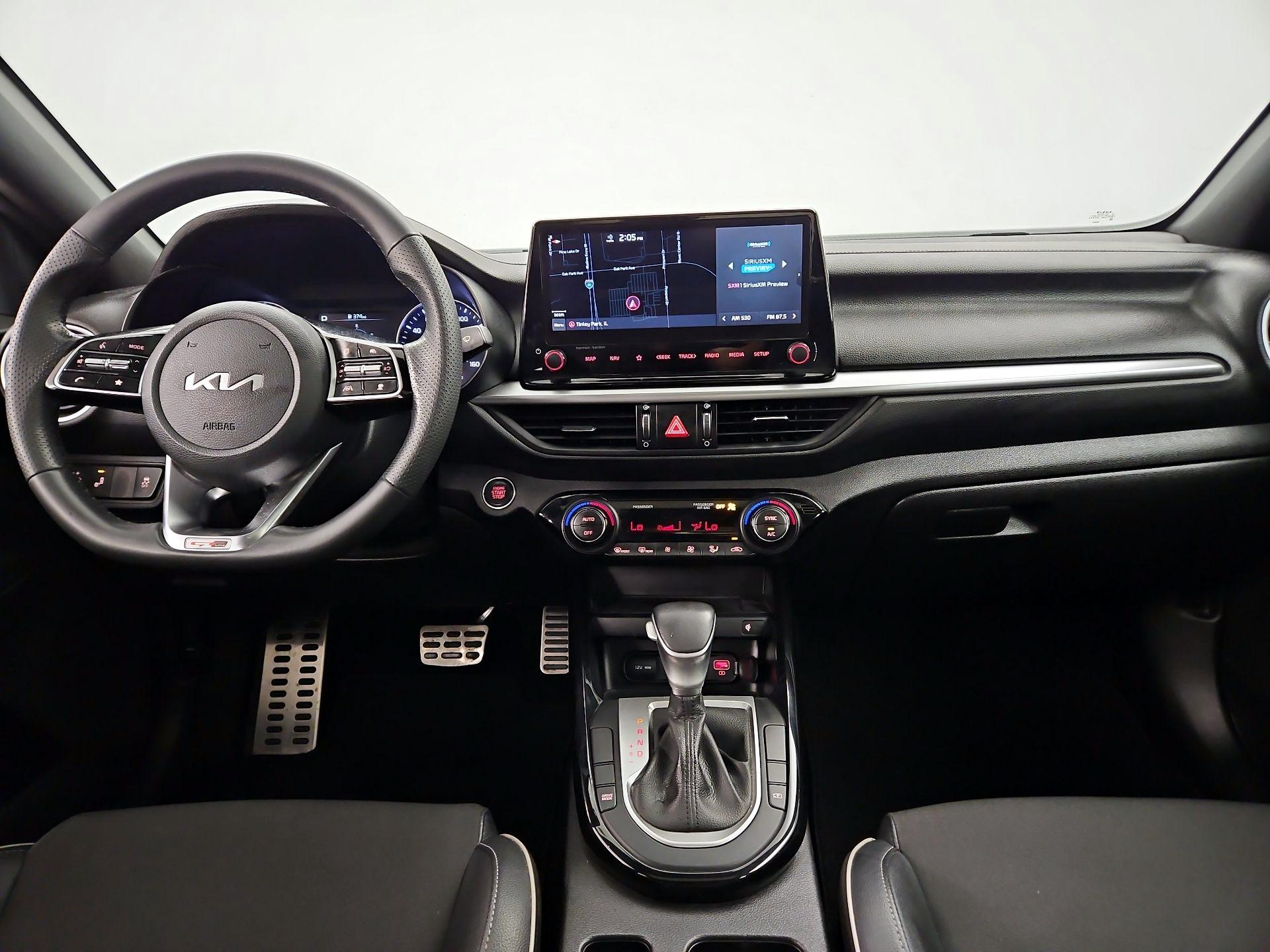 Thumbnail: 2022 Kia Forte - 9
