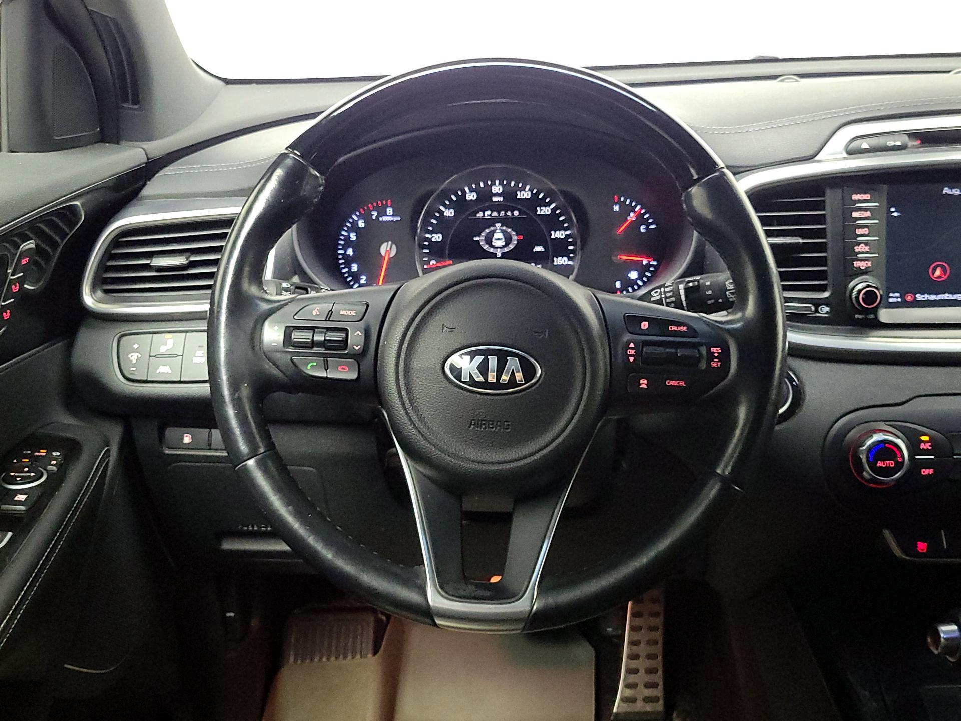 Thumbnail: 2018 Kia Sorento - 10