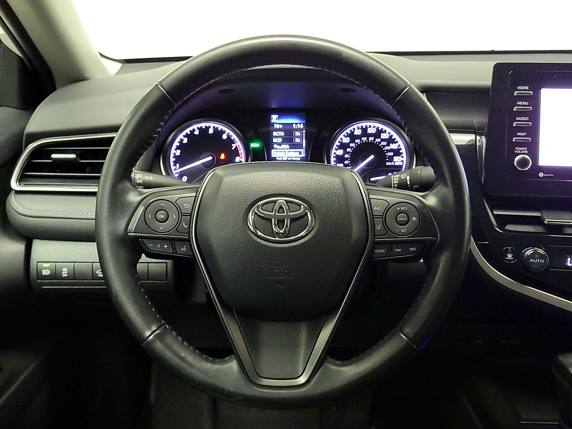 Thumbnail: 2022 Toyota Camry - 10