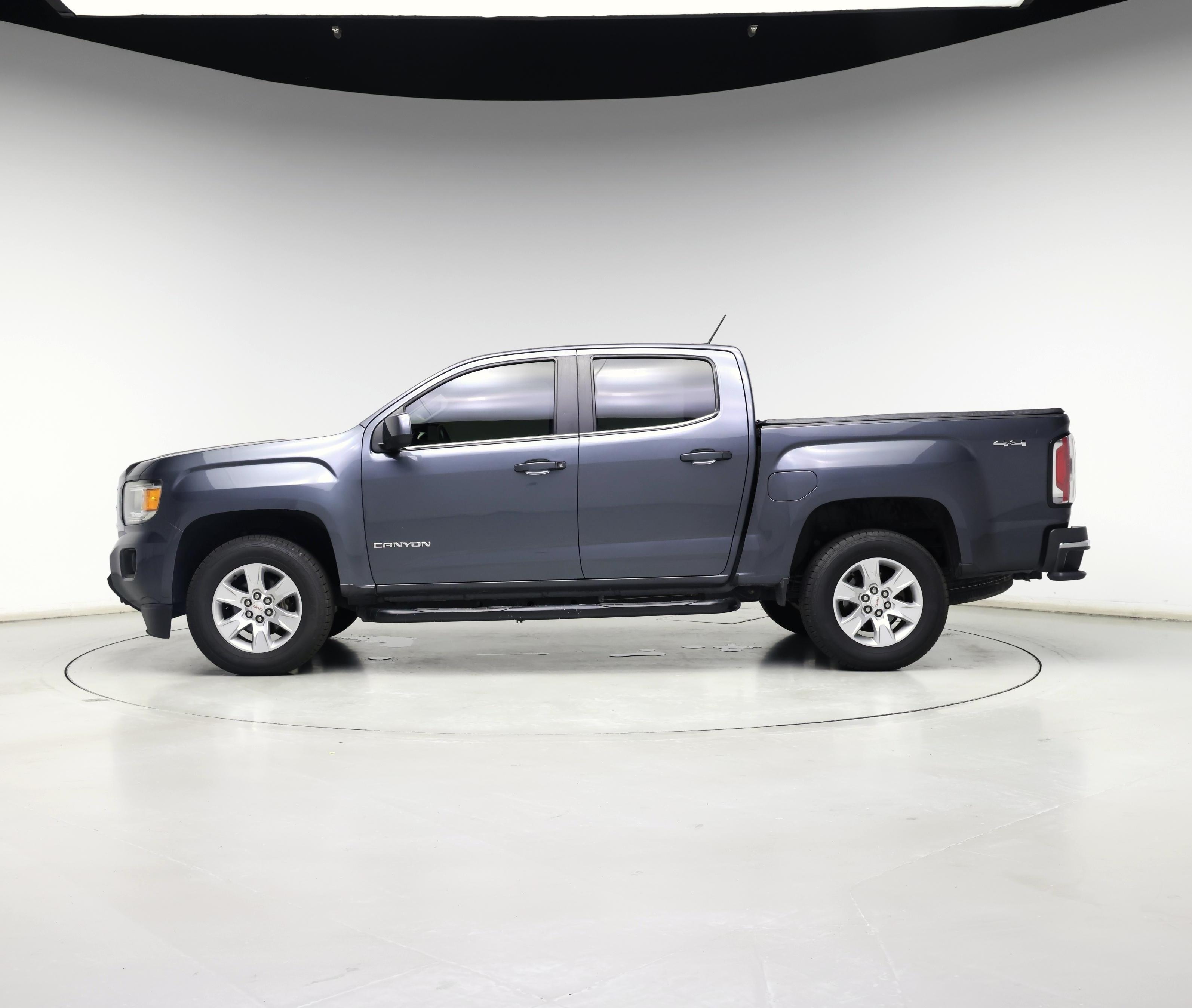 Thumbnail: 2017 GMC Canyon - 3