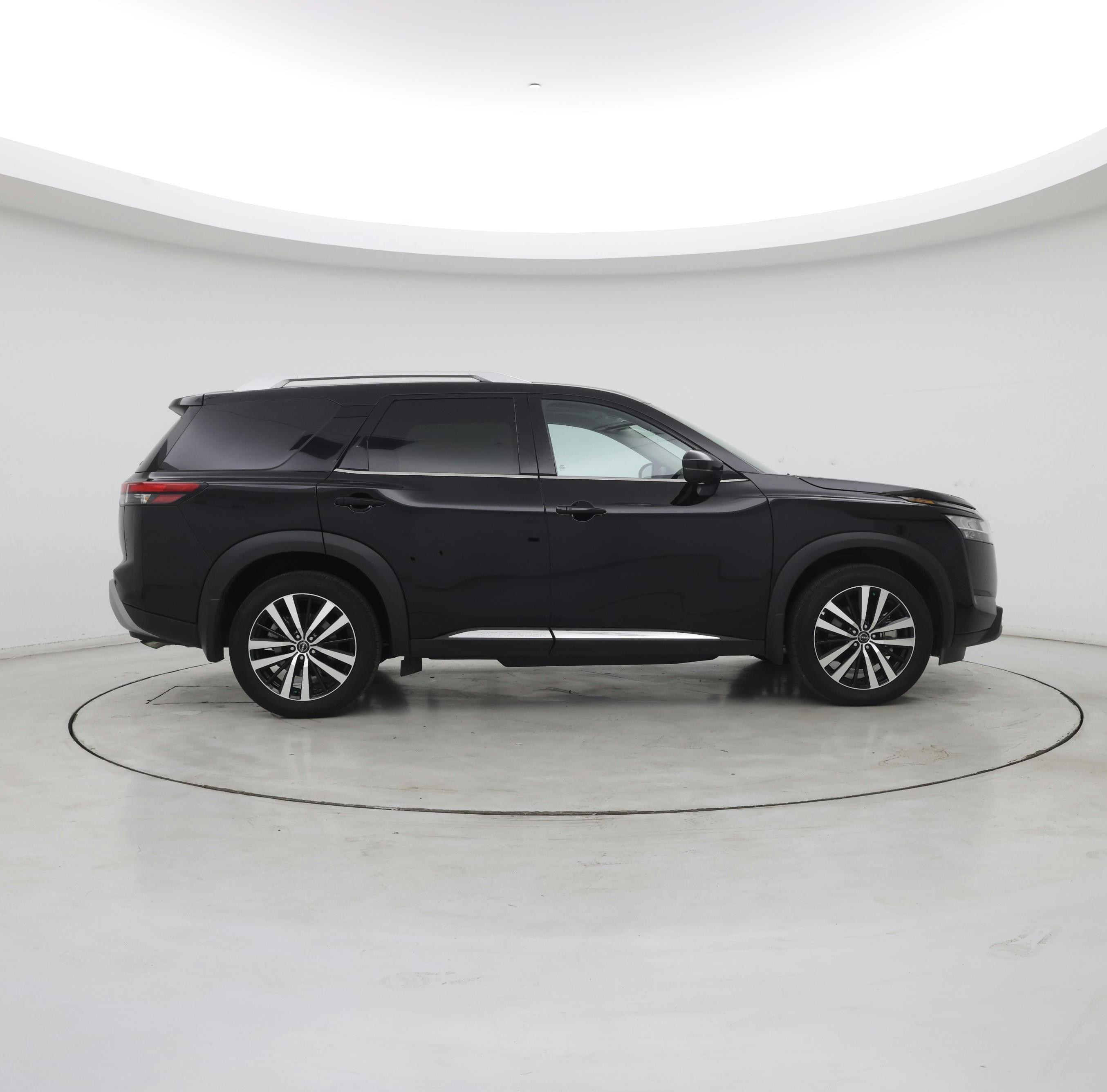 Thumbnail: 2024 Nissan Pathfinder - 7