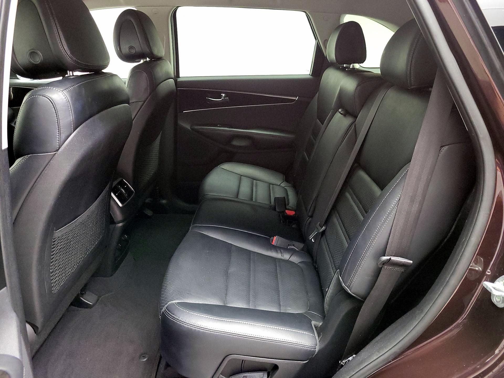 Thumbnail: 2016 Kia Sorento - 19
