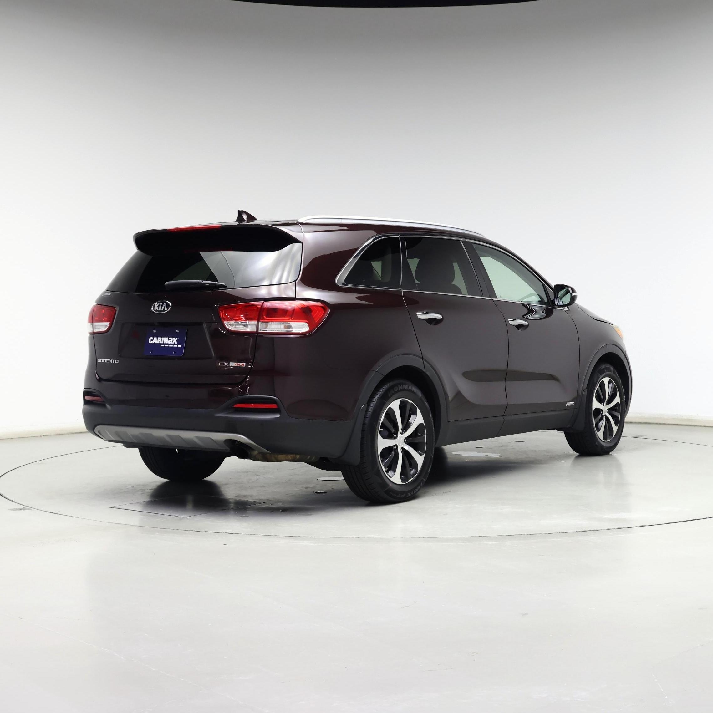 Thumbnail: 2016 Kia Sorento - 8