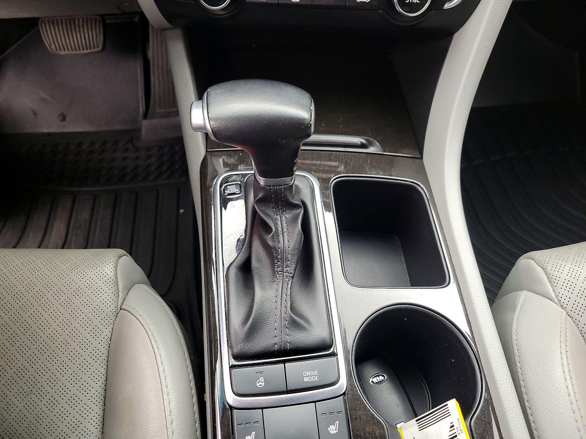 Thumbnail: 2016 Kia Optima - 17