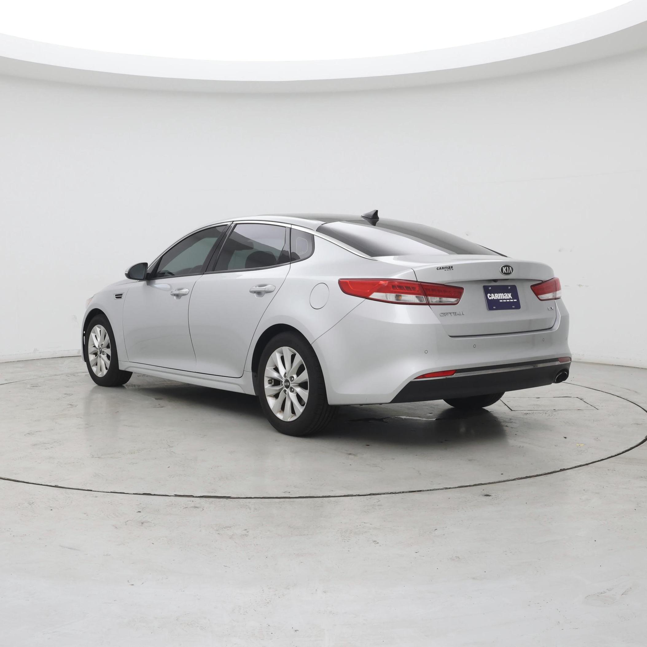 Thumbnail: 2016 Kia Optima - 2