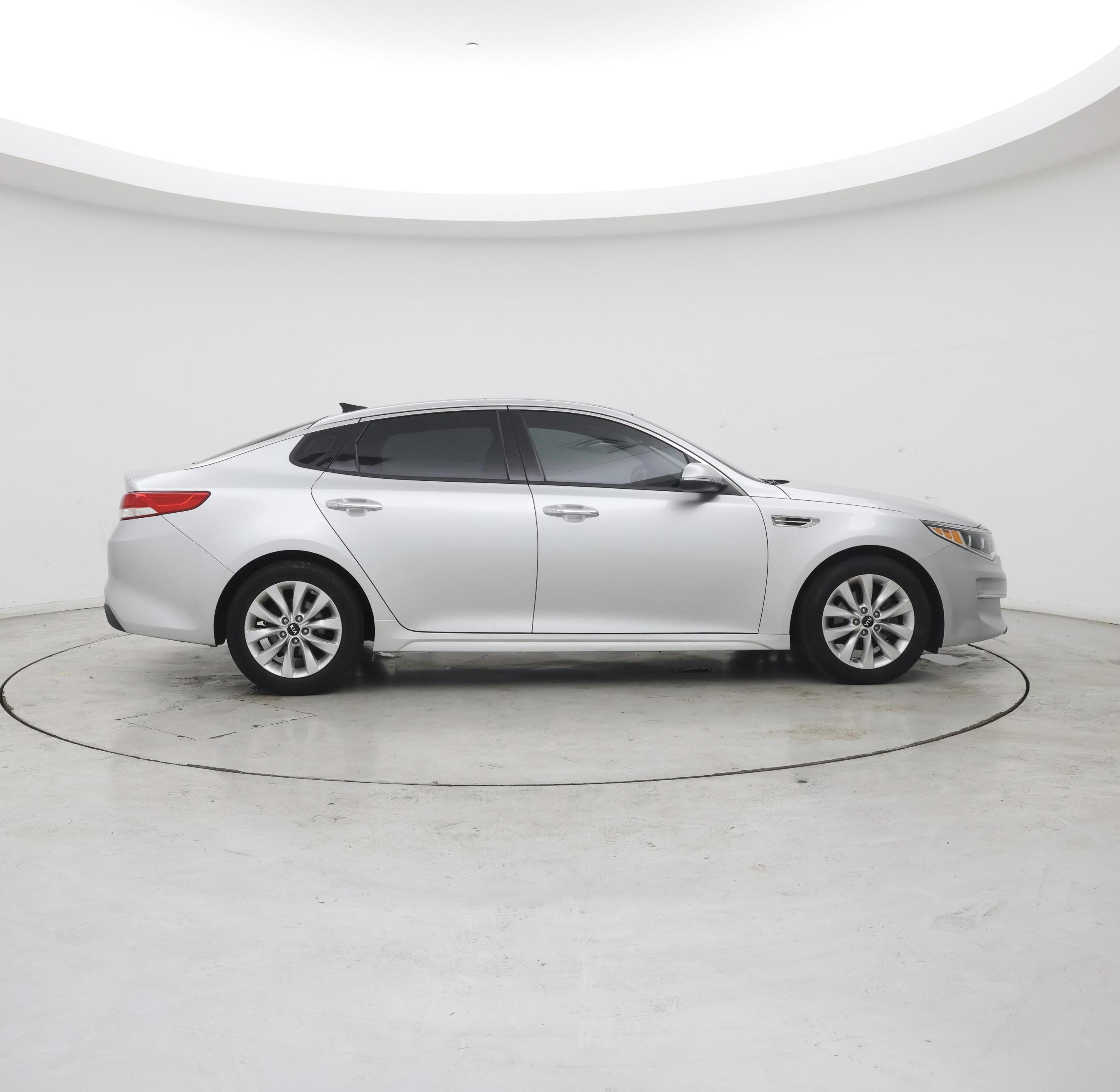 Thumbnail: 2016 Kia Optima - 7