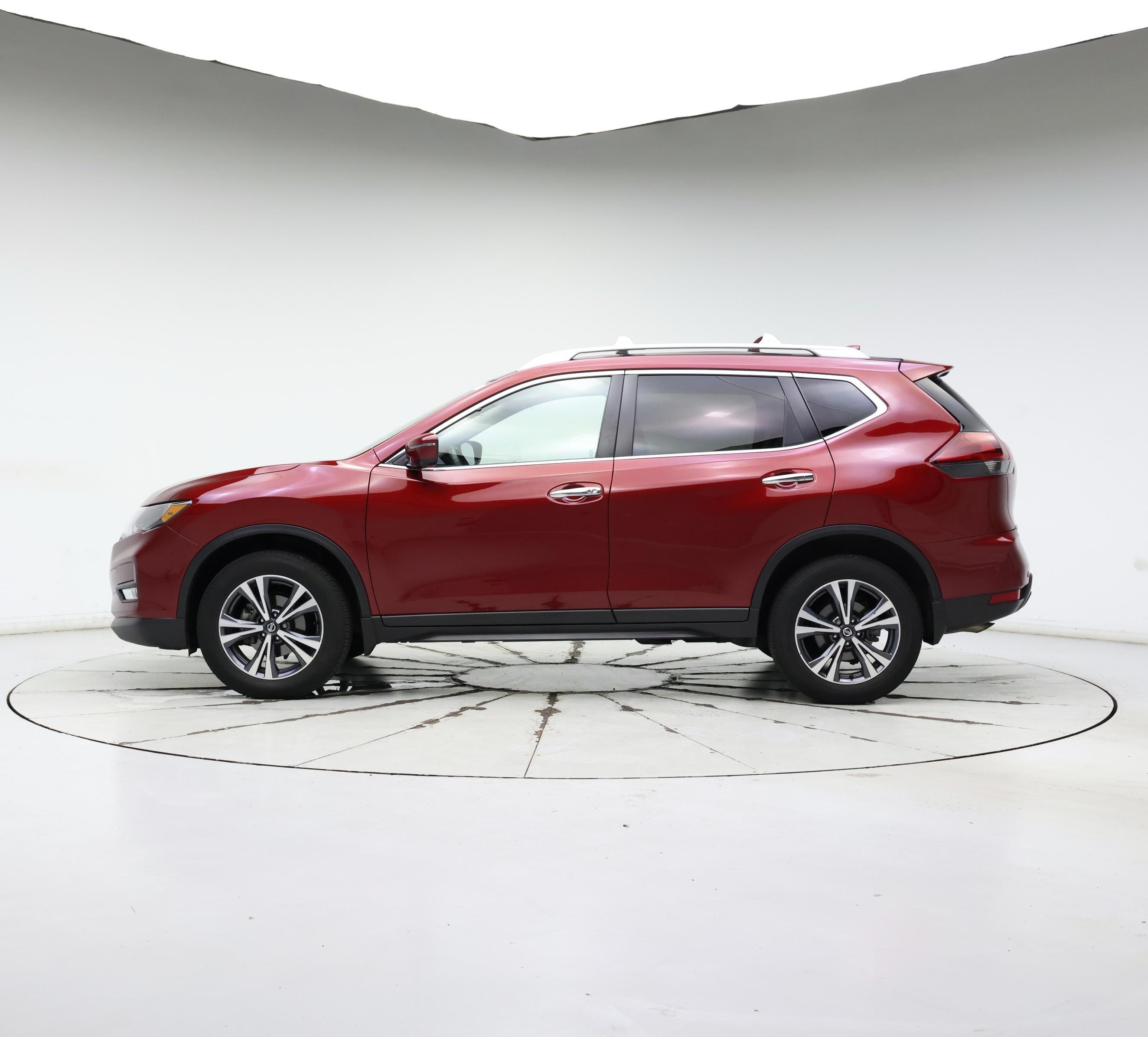 Thumbnail: 2019 Nissan Rogue - 3