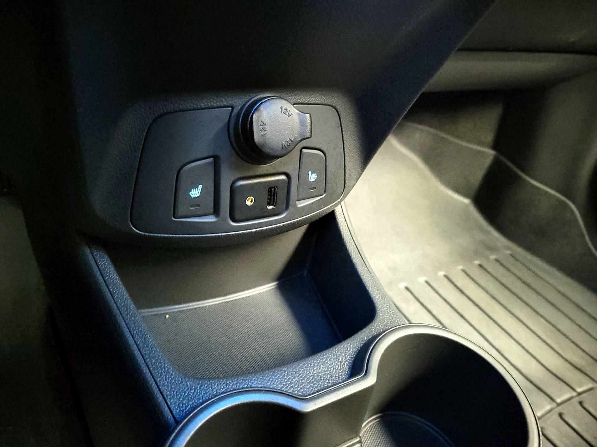 Thumbnail: 2013 Chevrolet Spark - 17