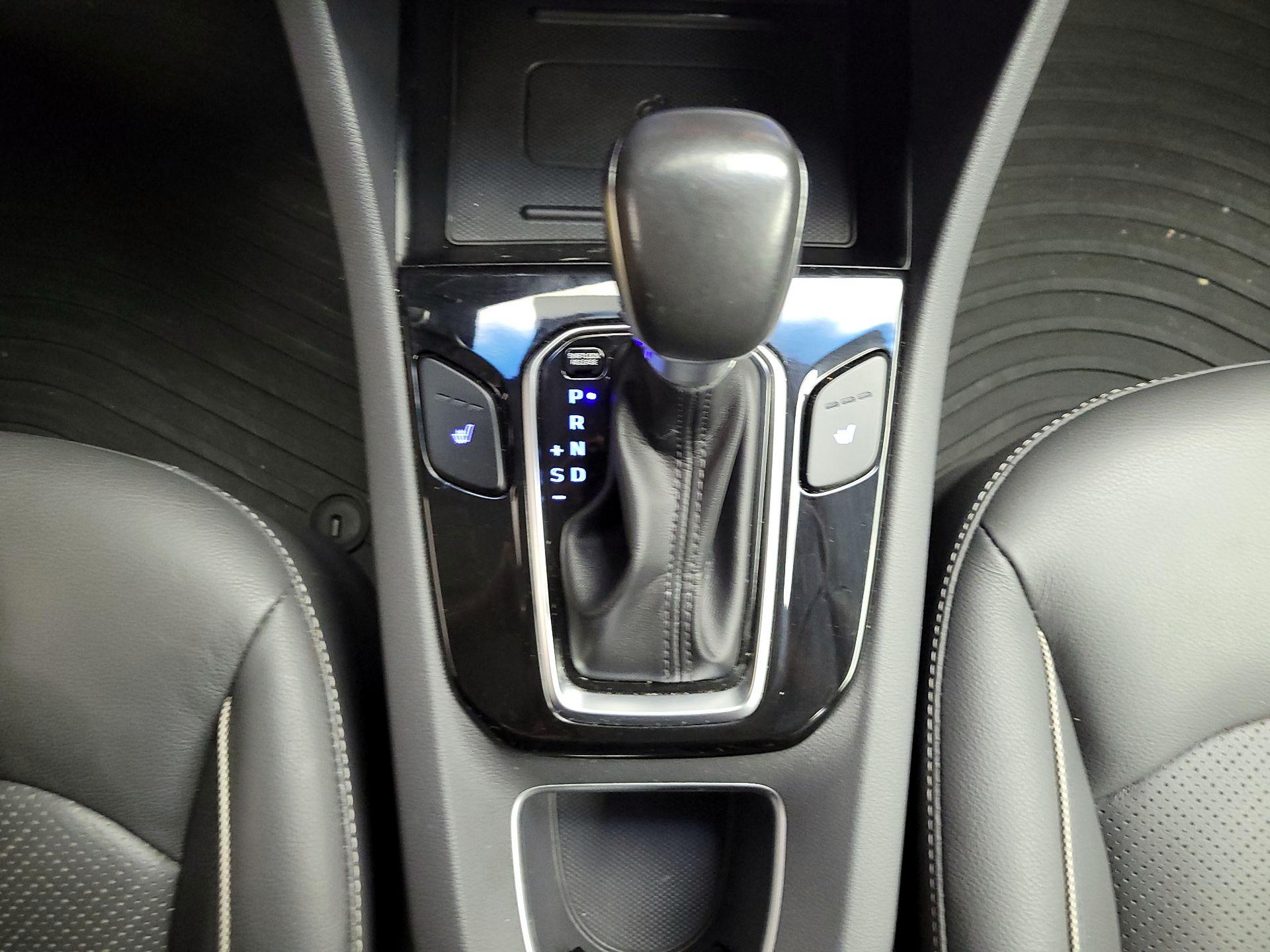 Thumbnail: 2019 Hyundai Ioniq - 17