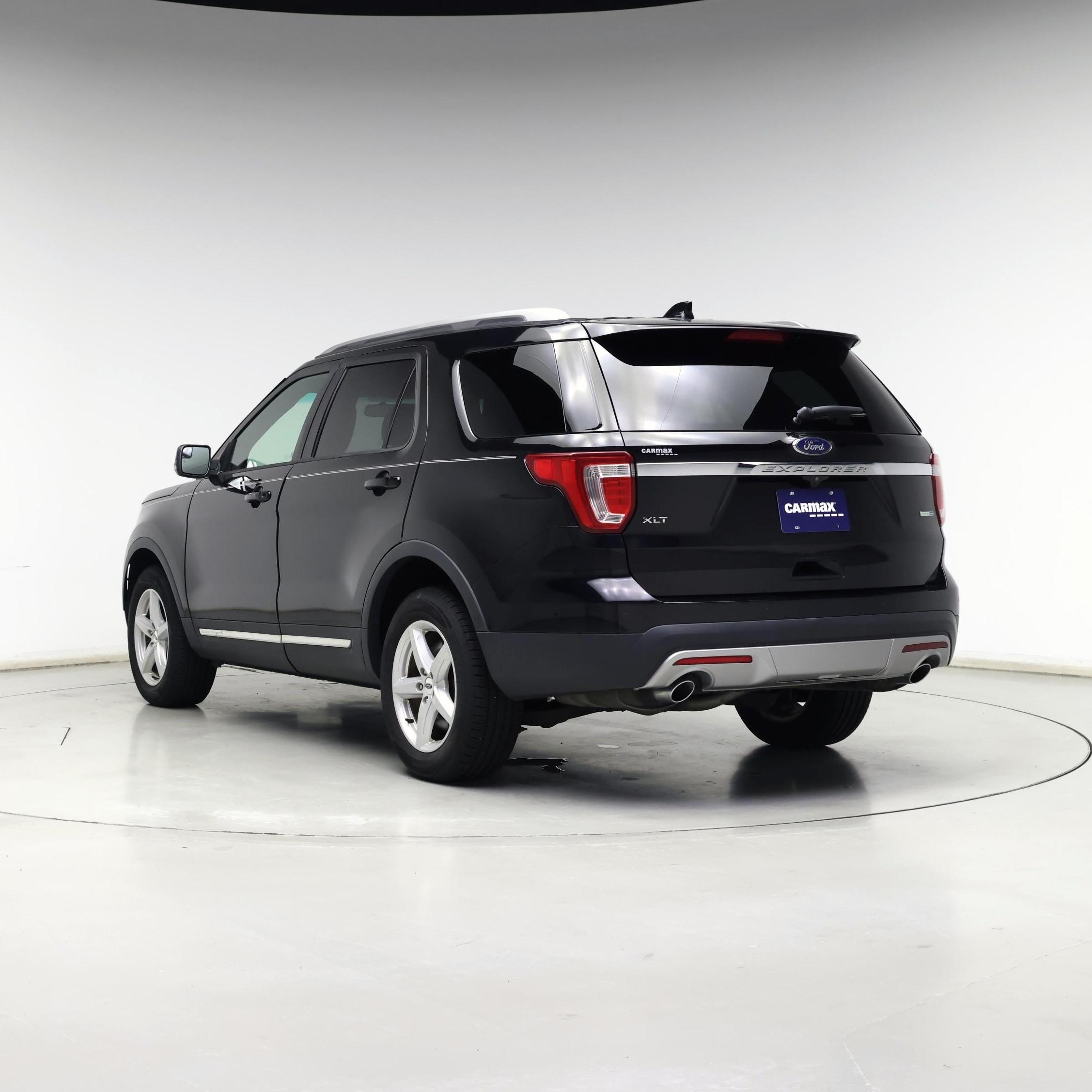 Thumbnail: 2016 Ford Explorer - 2