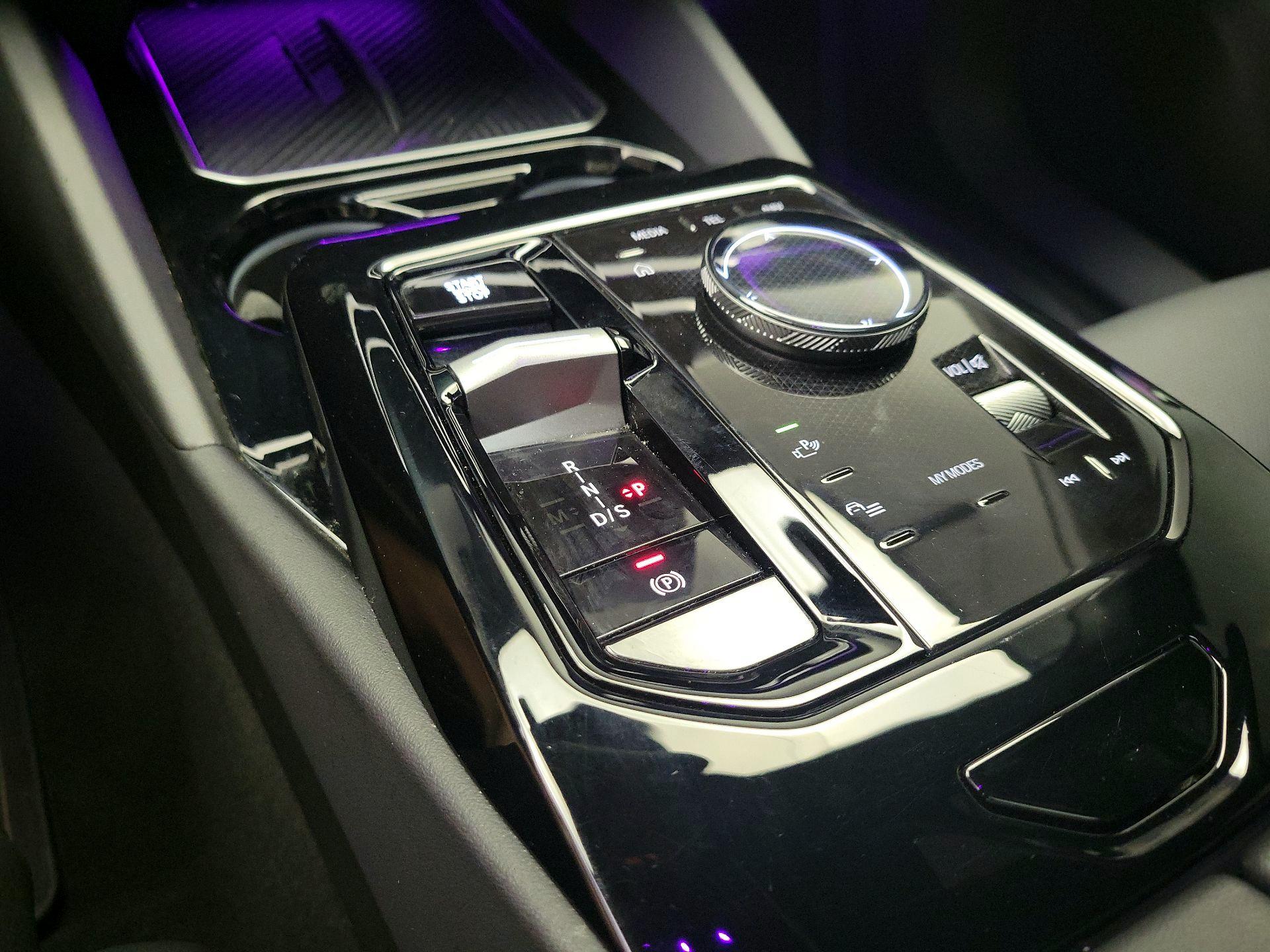 Thumbnail: 2024 BMW 5 Series - 17