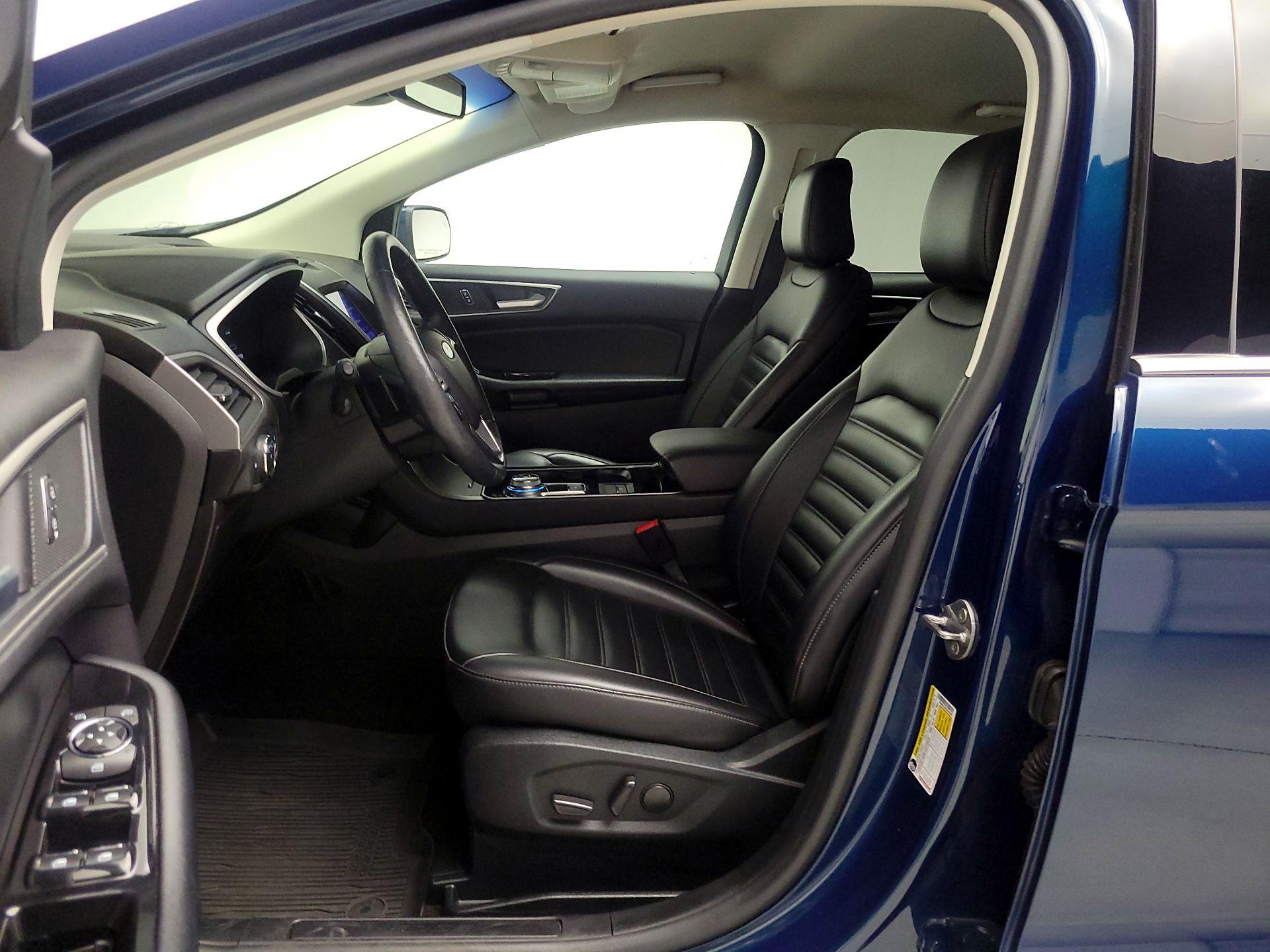 Thumbnail: 2020 Ford Edge - 11
