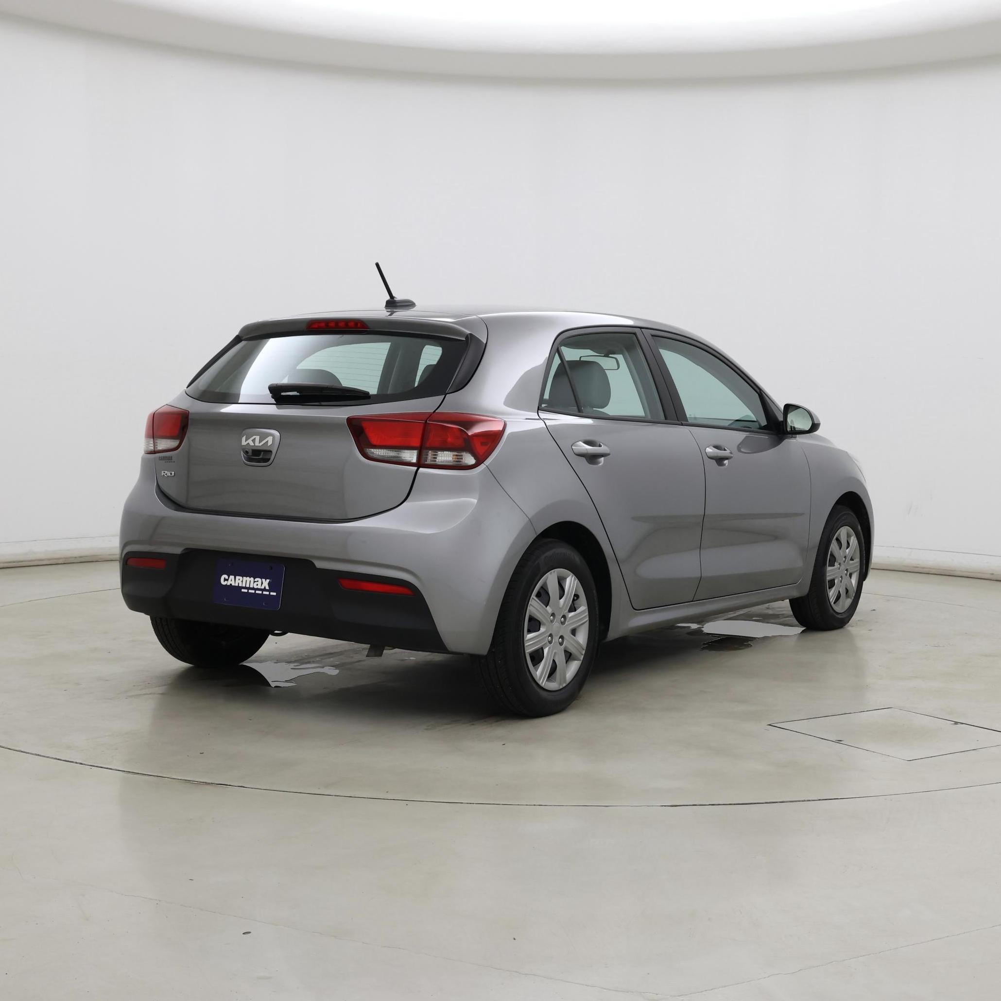 Thumbnail: 2023 Kia Rio - 8