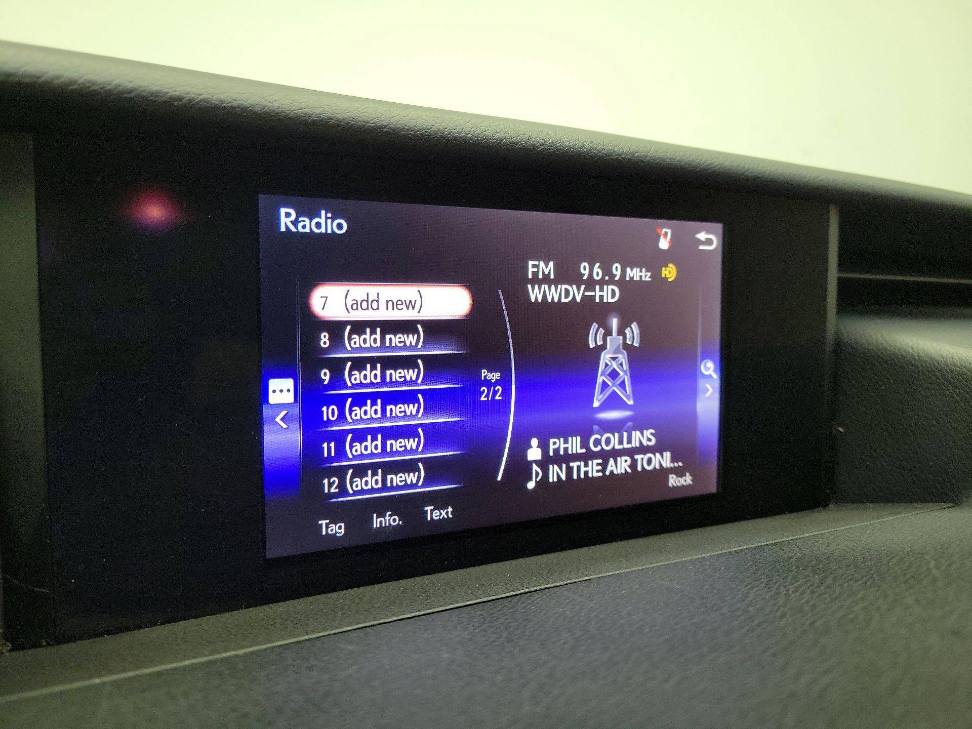 Thumbnail: 2019 Lexus IS - 14