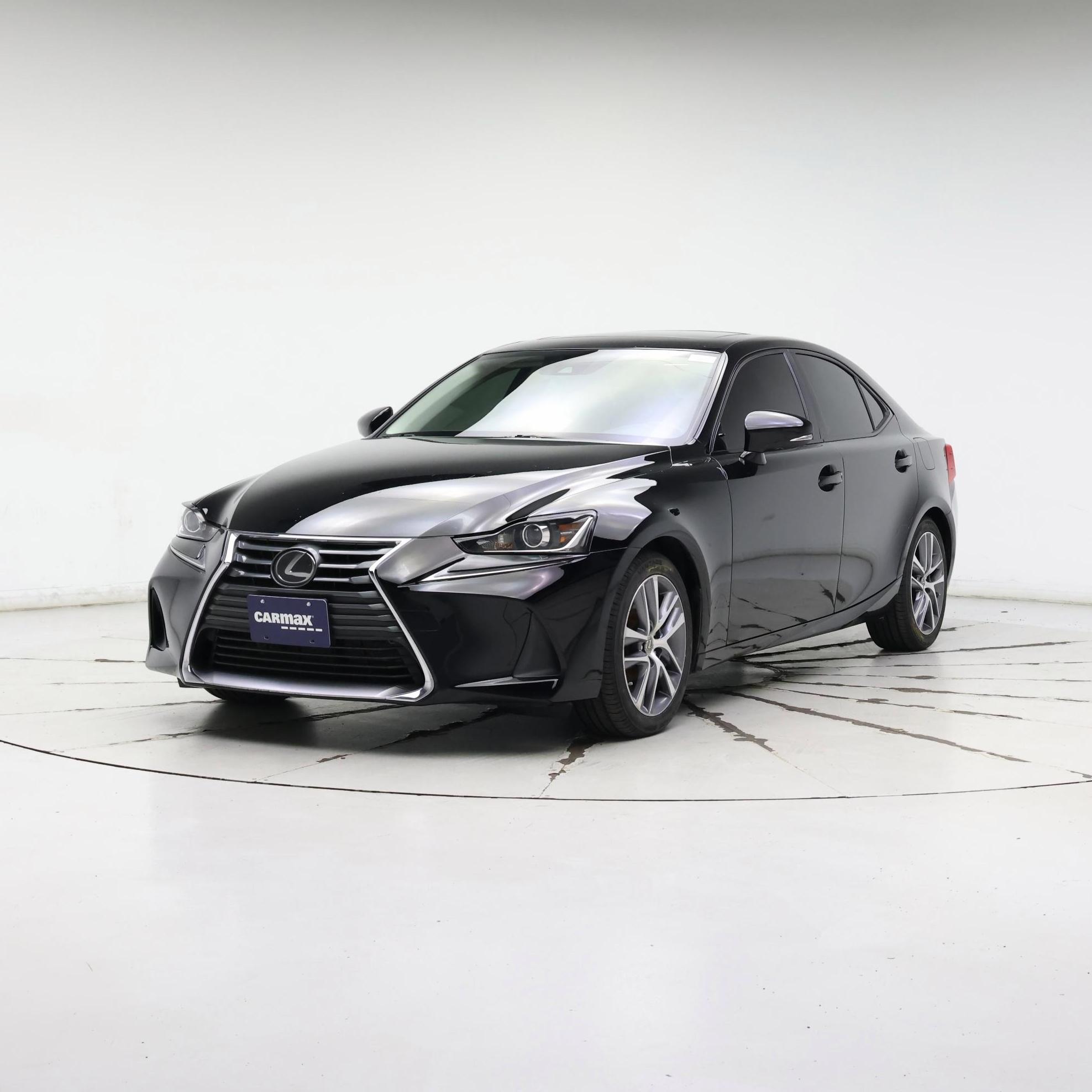 Thumbnail: 2019 Lexus IS - 4