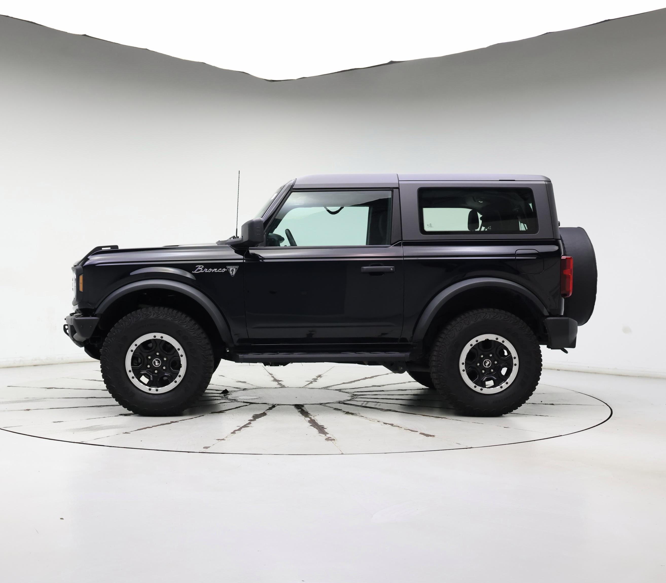 Thumbnail: 2023 Ford Bronco - 3