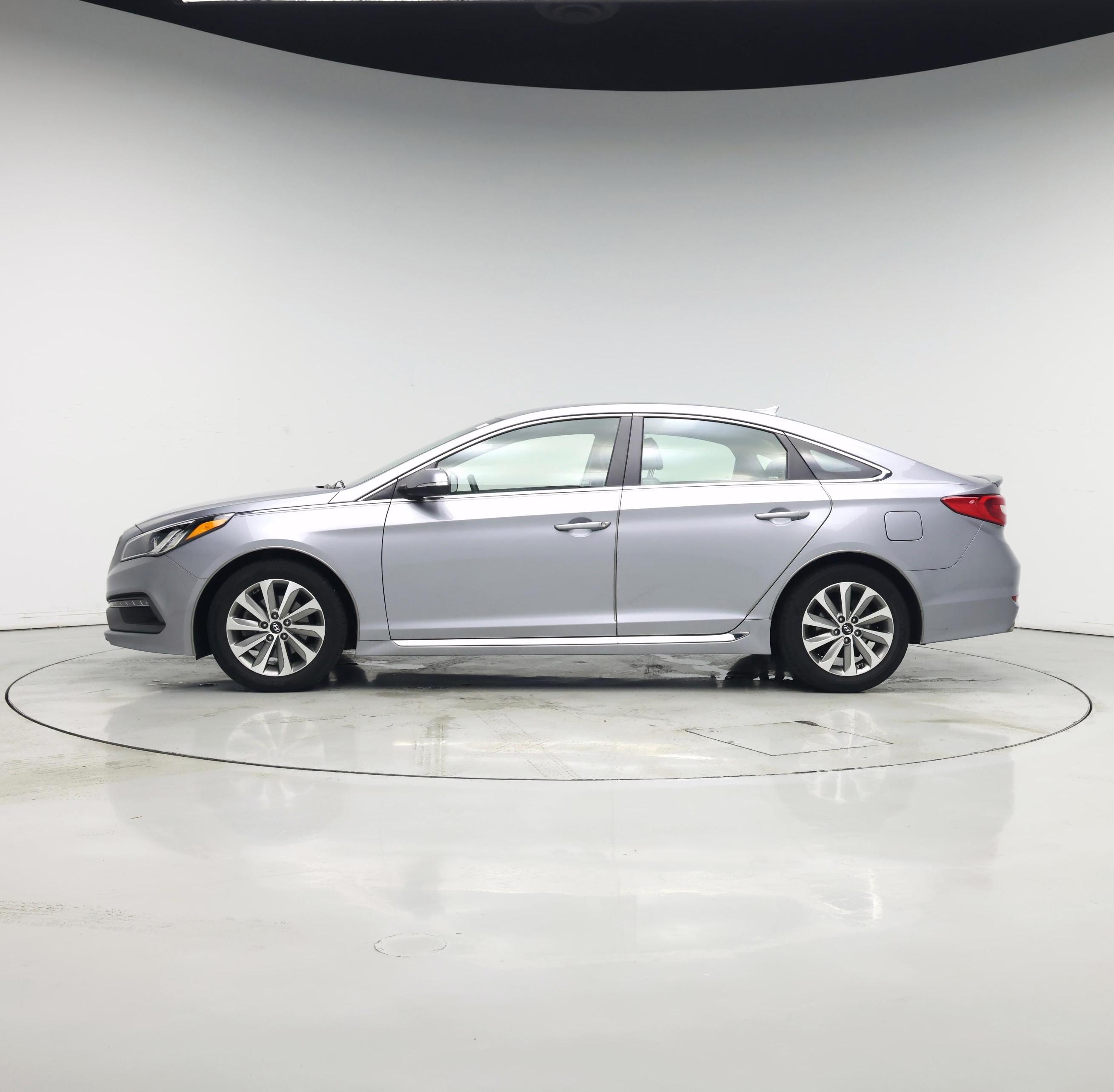 Thumbnail: 2016 Hyundai Sonata - 3